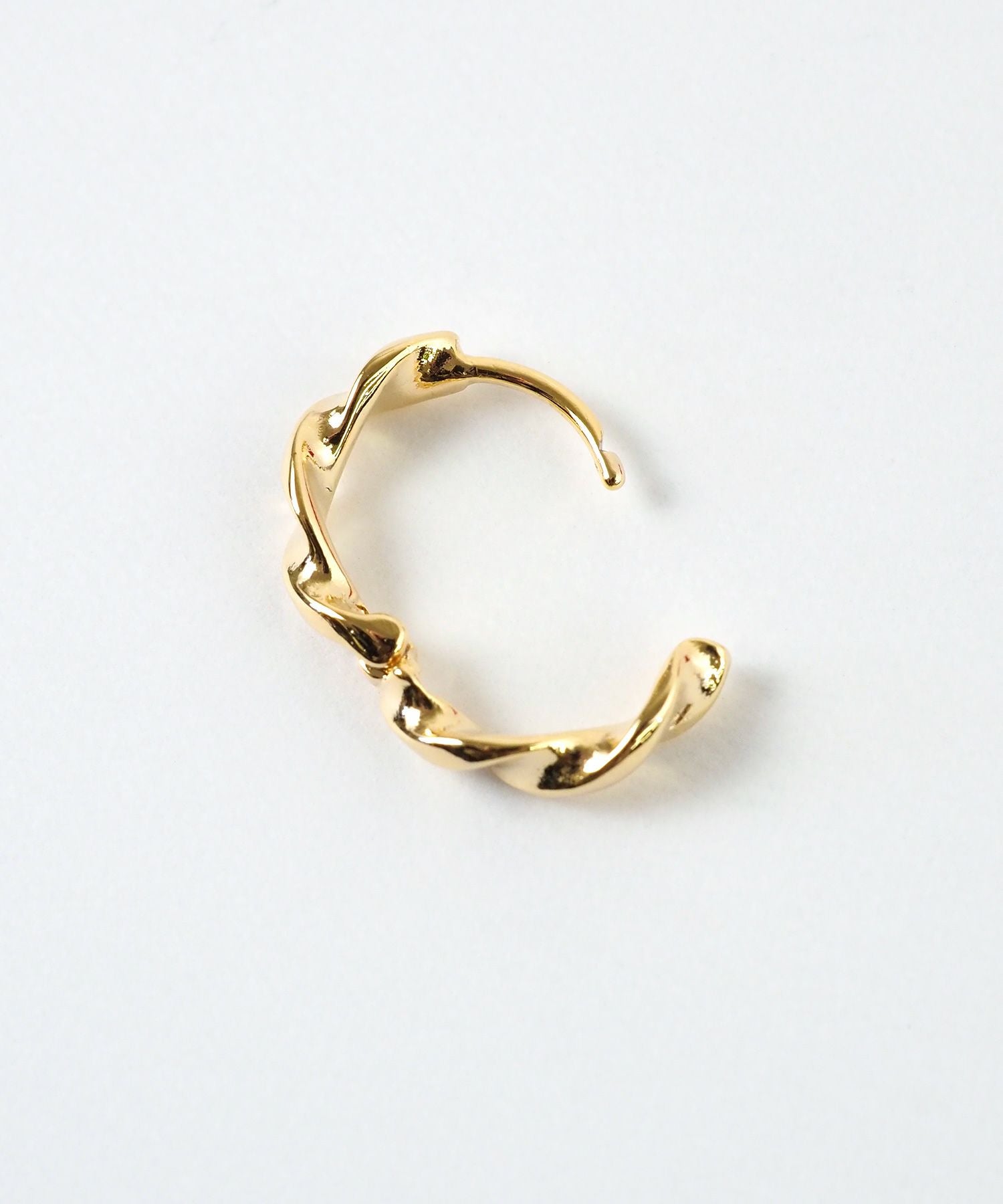 ツイストフープワンタッチピアス