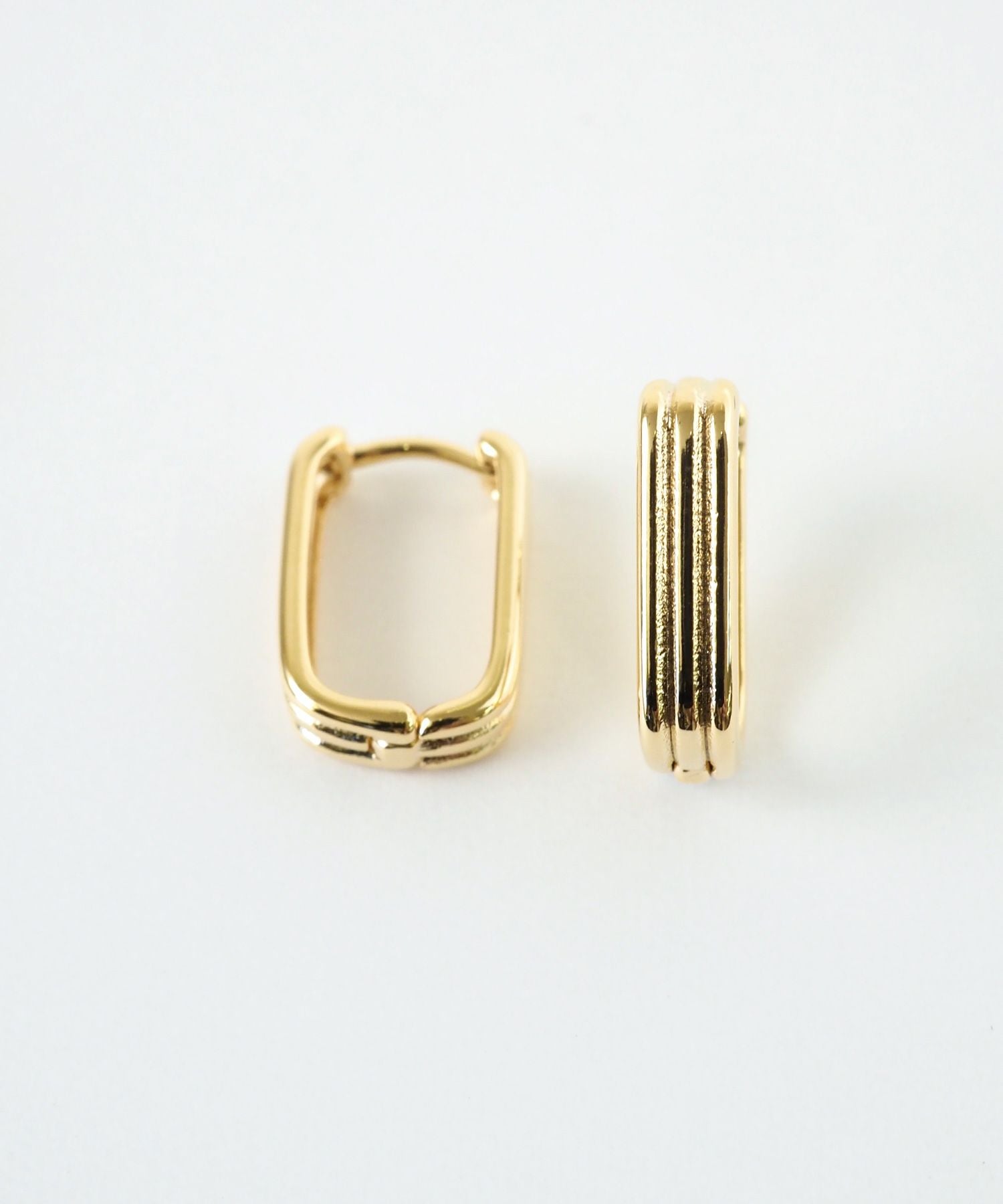 レクタングルフープワンタッチピアス