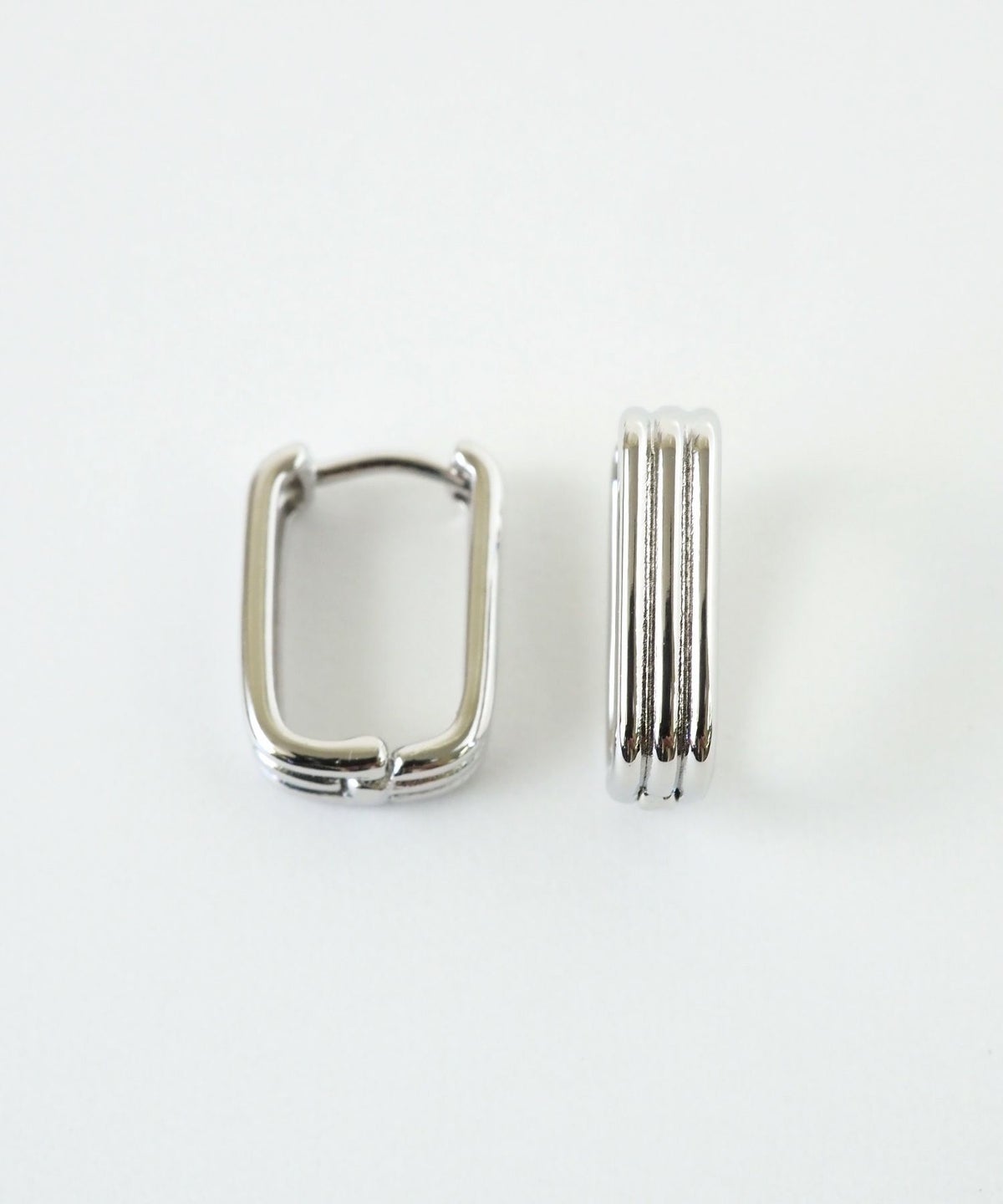 レクタングルフープワンタッチピアス