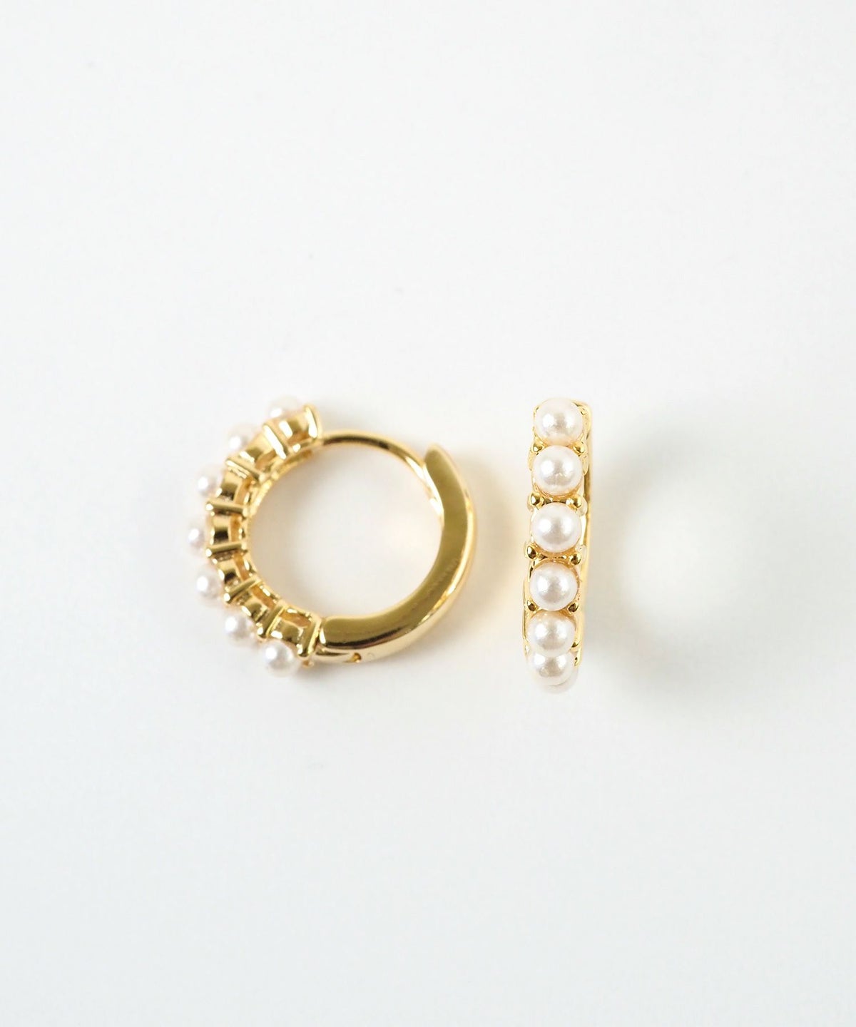 パールラインフープワンタッチピアス