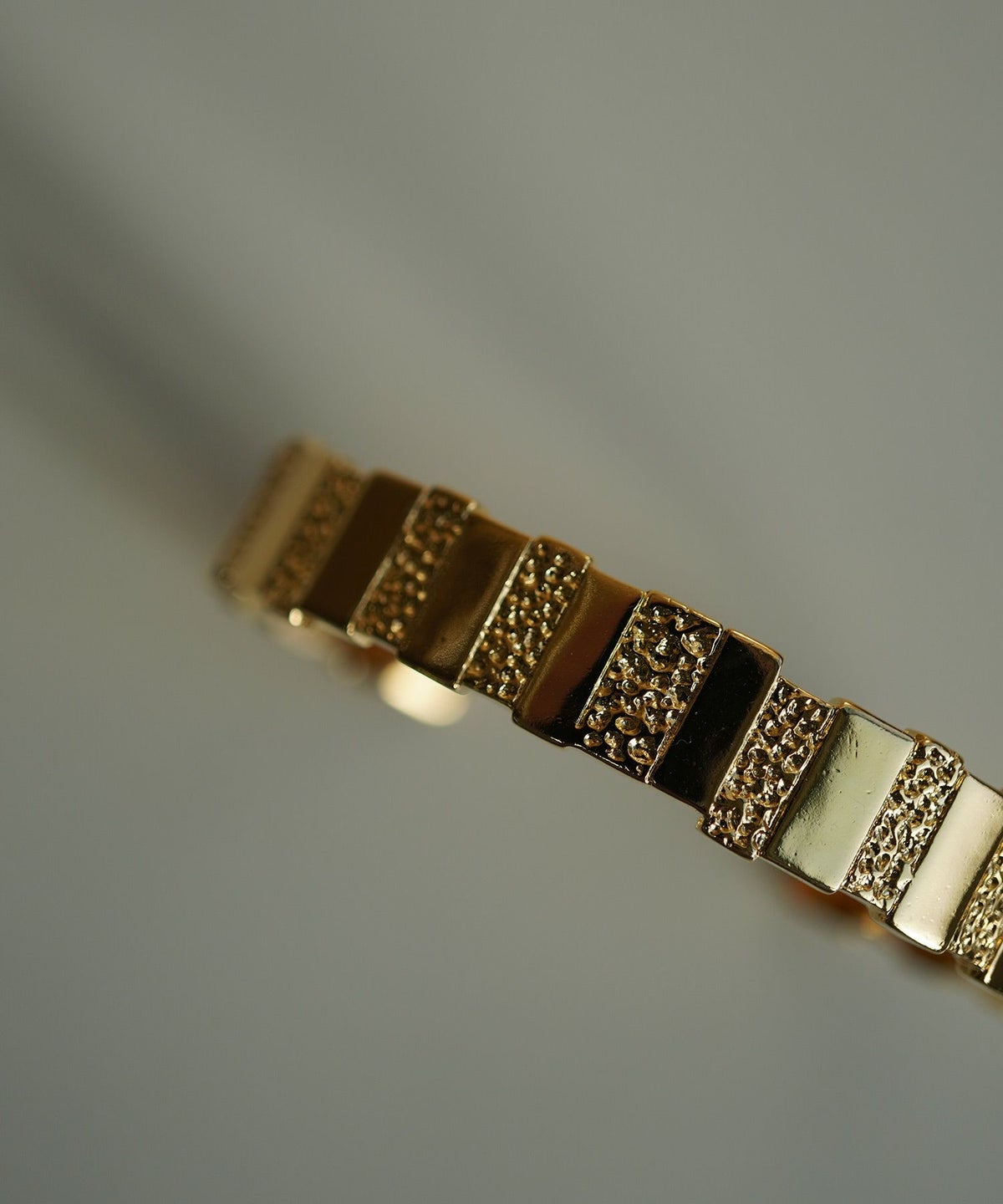 メタルタイルバングル