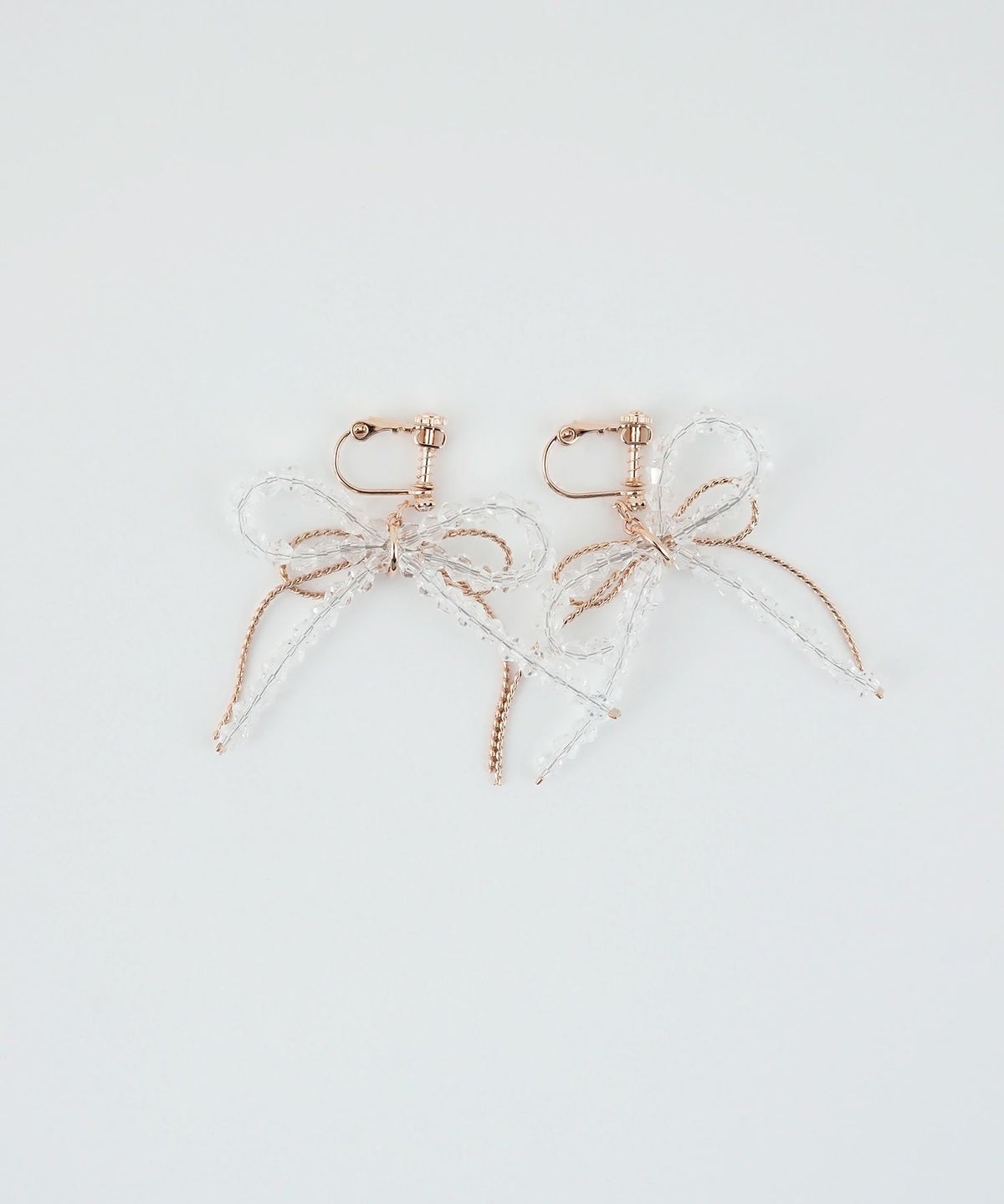 ダブルリボンビーズIMFスプリングイヤリング