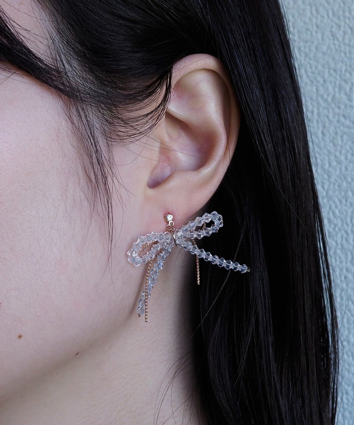 ダブルリボンビーズIMFスプリングイヤリング