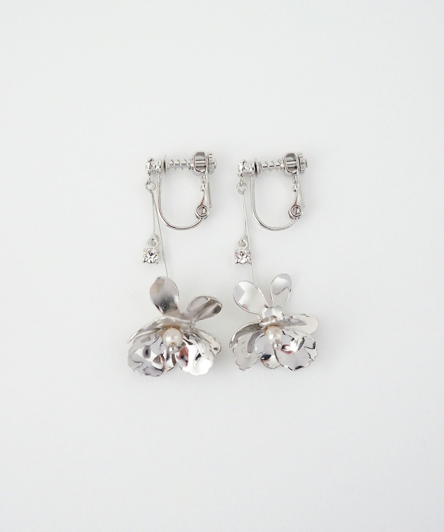 スイングフラワーIMFスプリングイヤリング