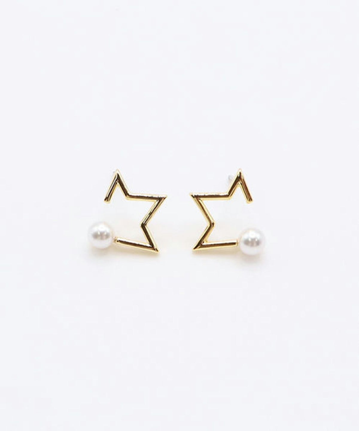 スターパールチタンポストピアス