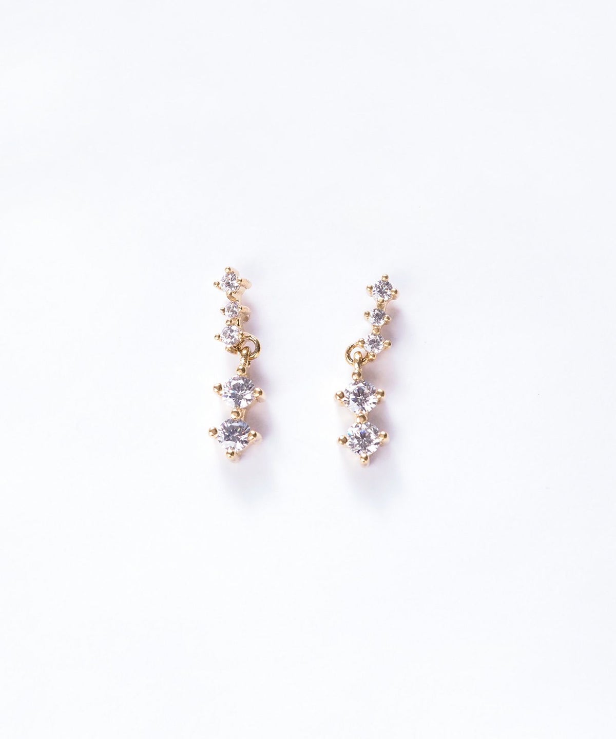 スウィングジルコニアサージカルステンレスピアス