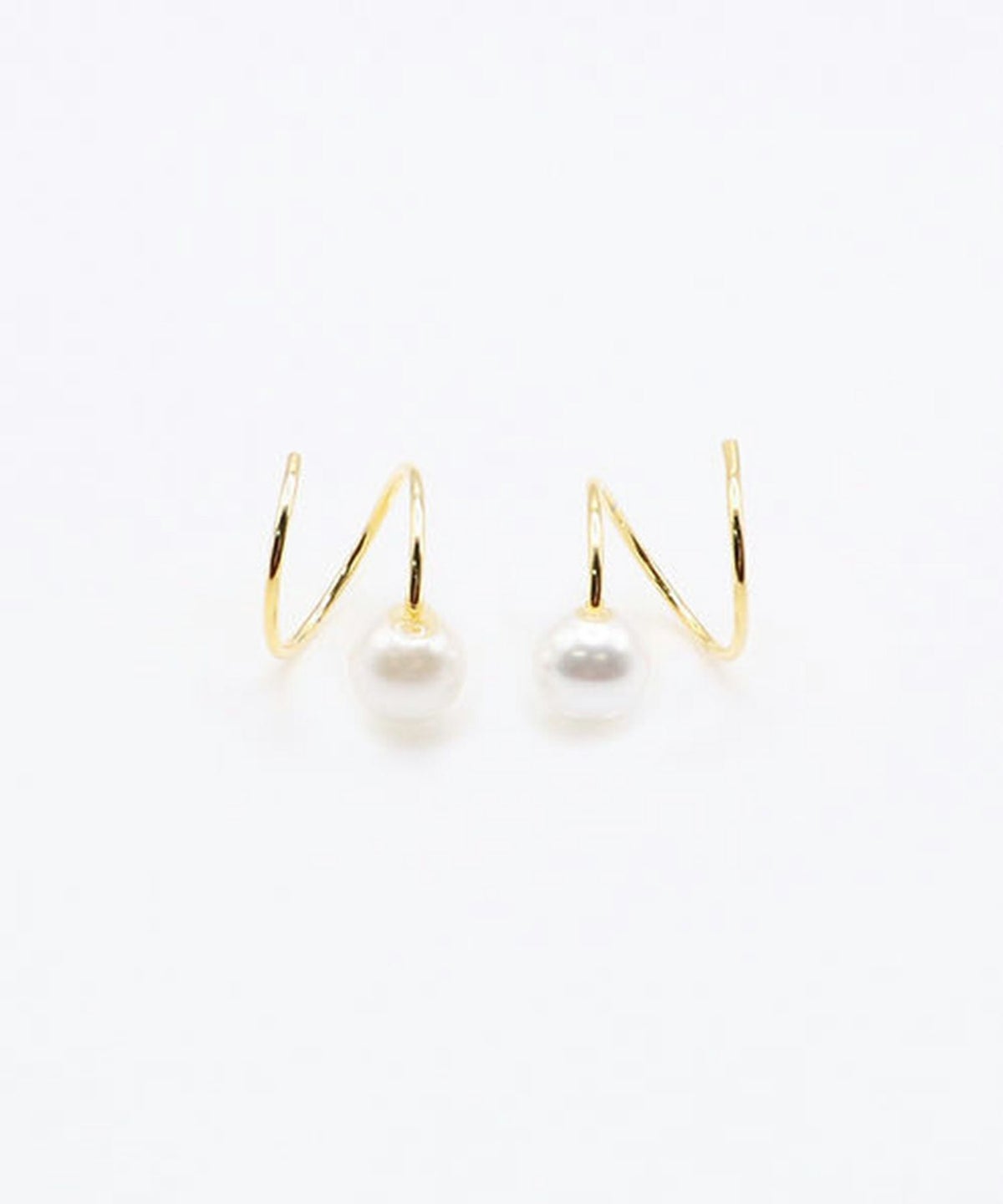 パールスパイラルピアス