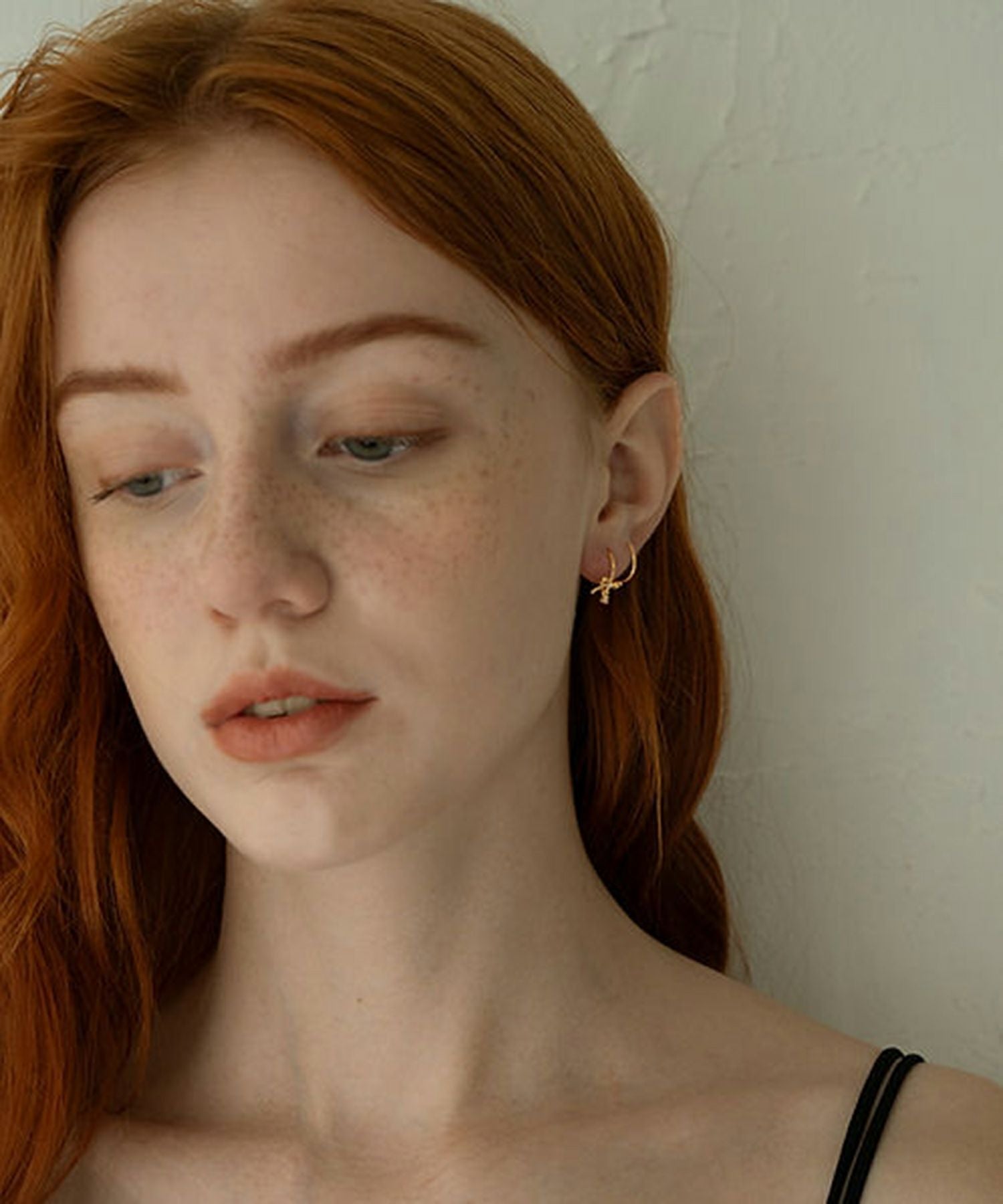 リボンスパイラルピアス