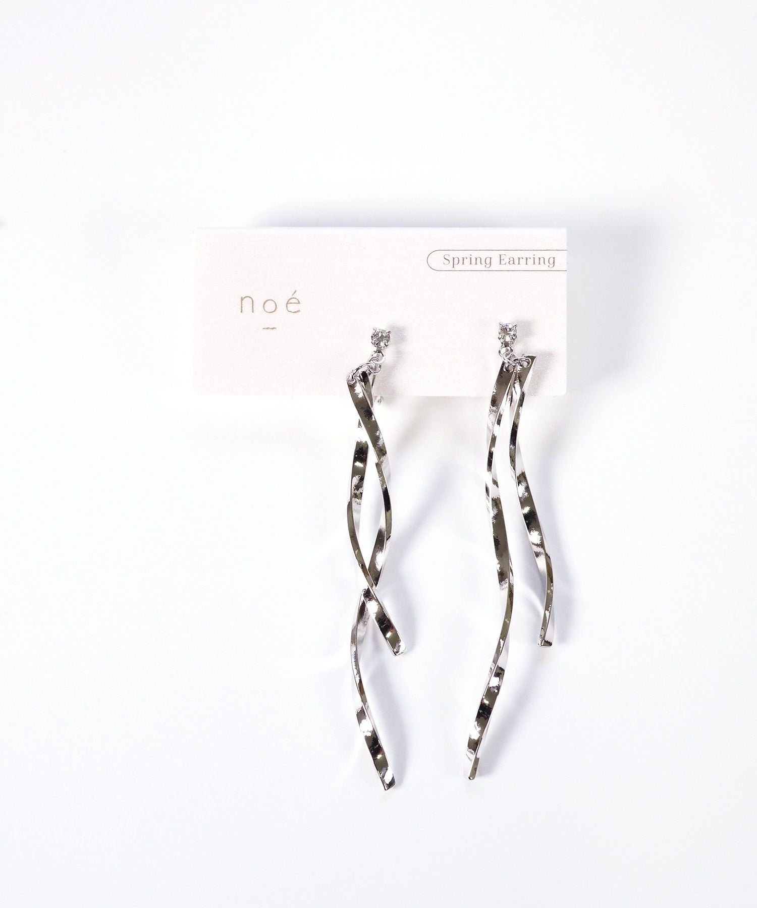 ツイストウェーブバーIMFスプリングイヤリング