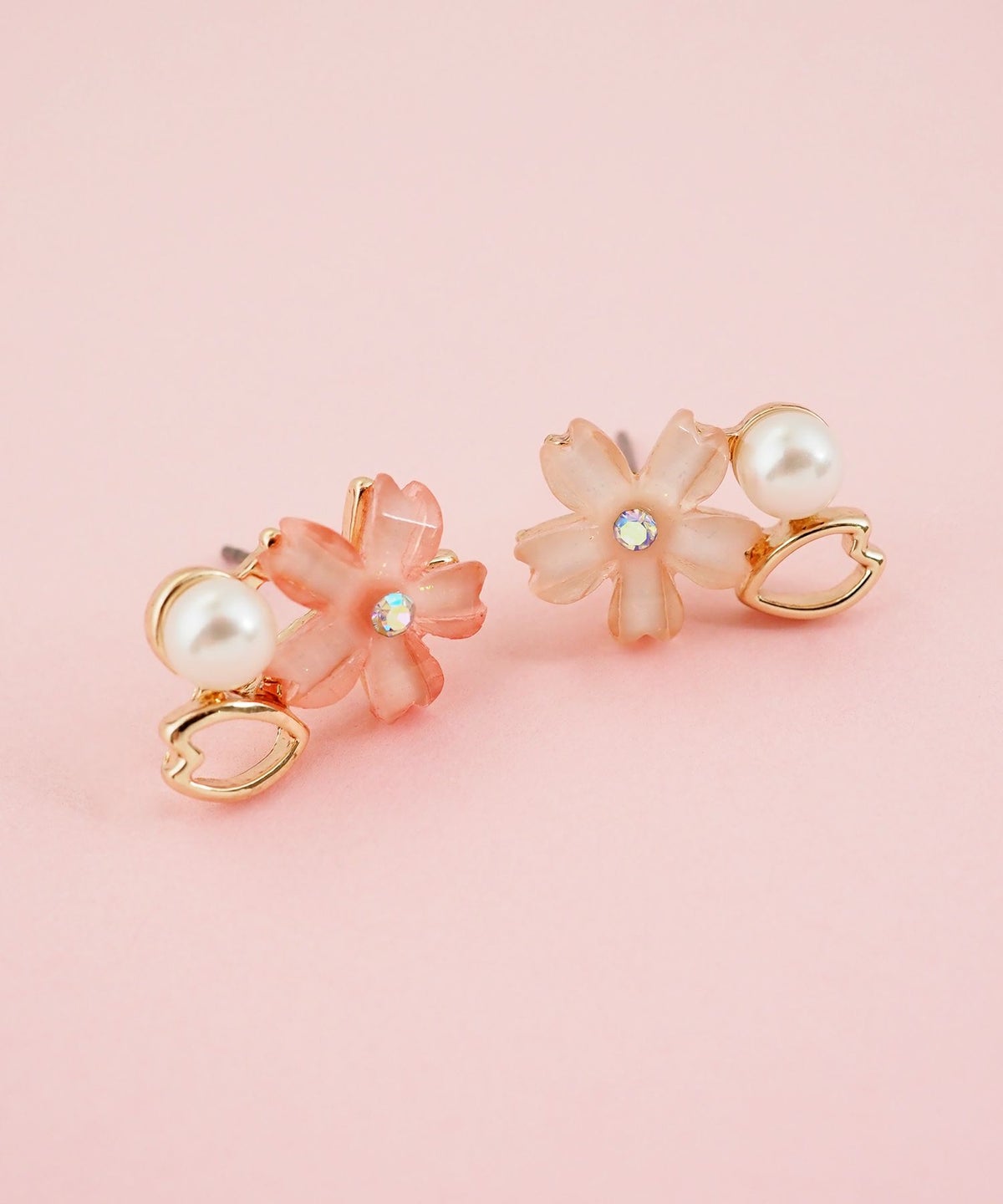 サクラパールチタンポストピアス