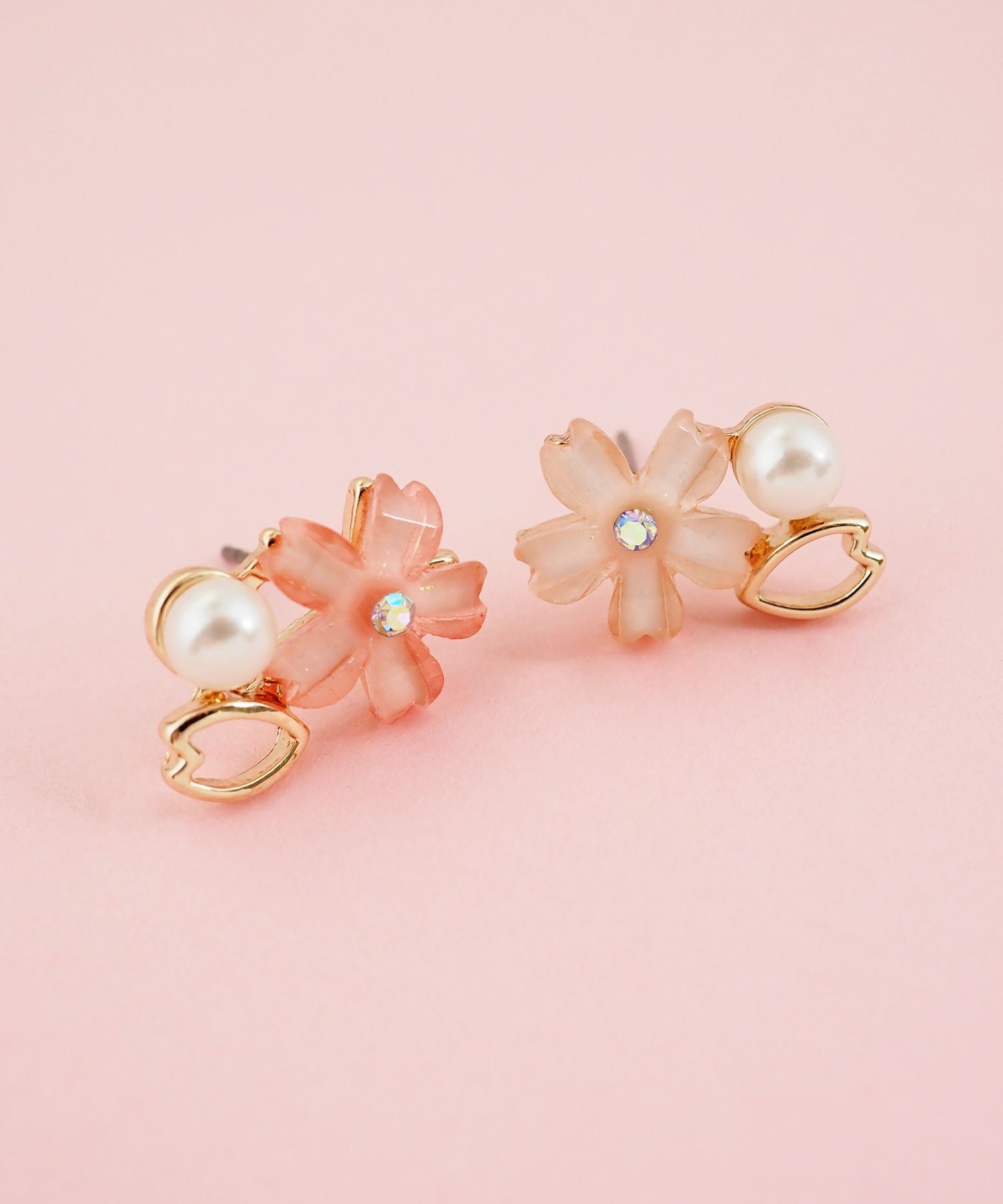 サクラパールチタンポストピアス