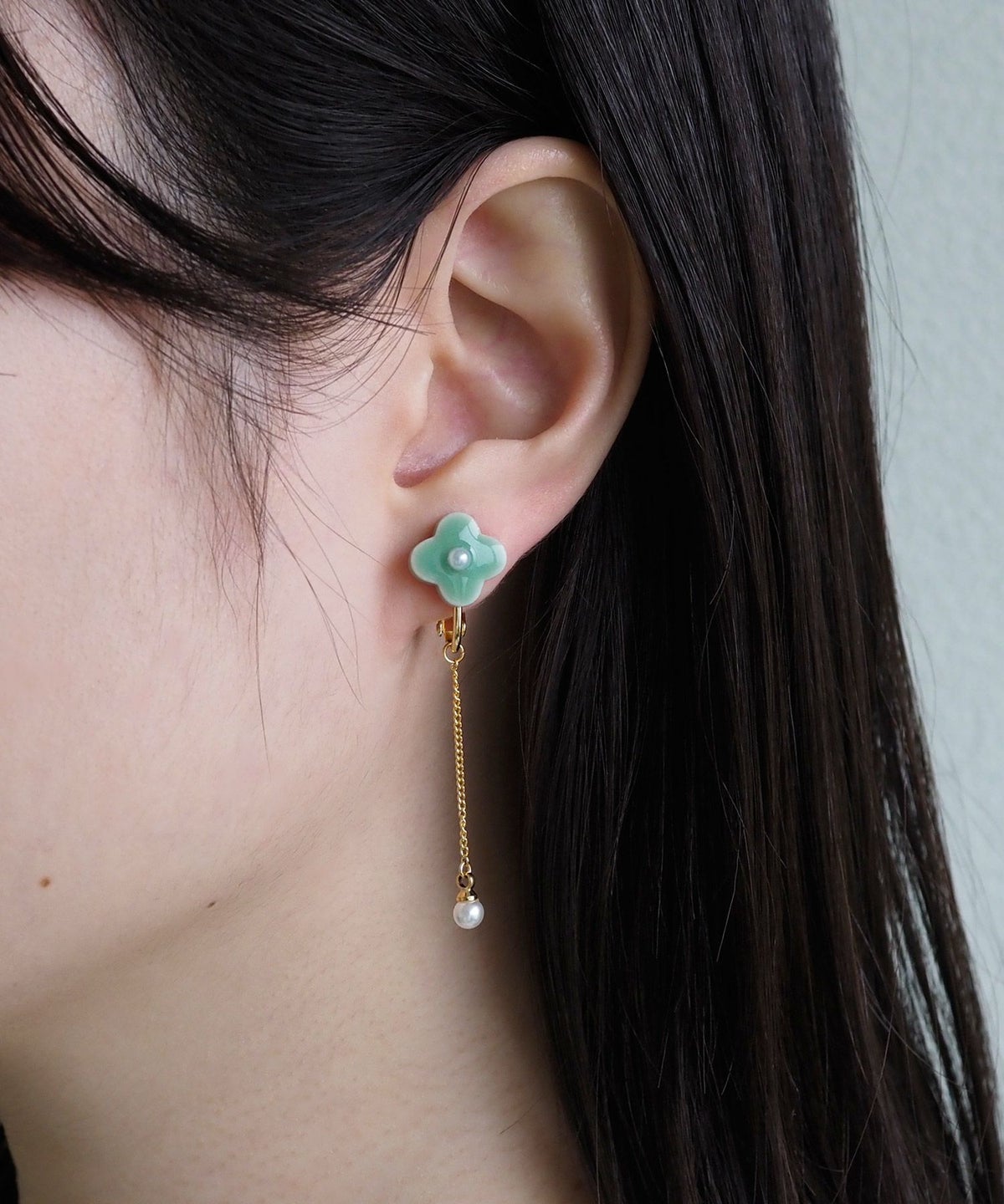 美濃焼陶器小花パール×チェーンイヤリング【MIKELO】