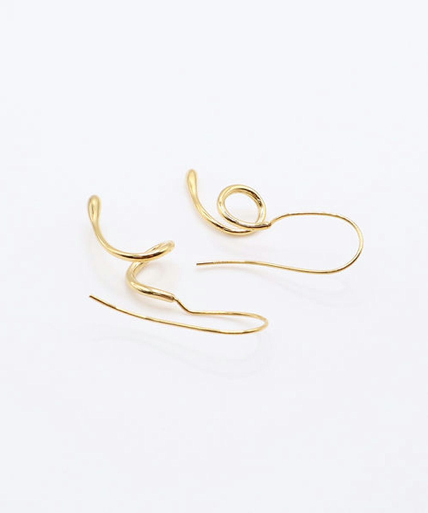 ニュアンスカーブフックサージカルステンレスピアス