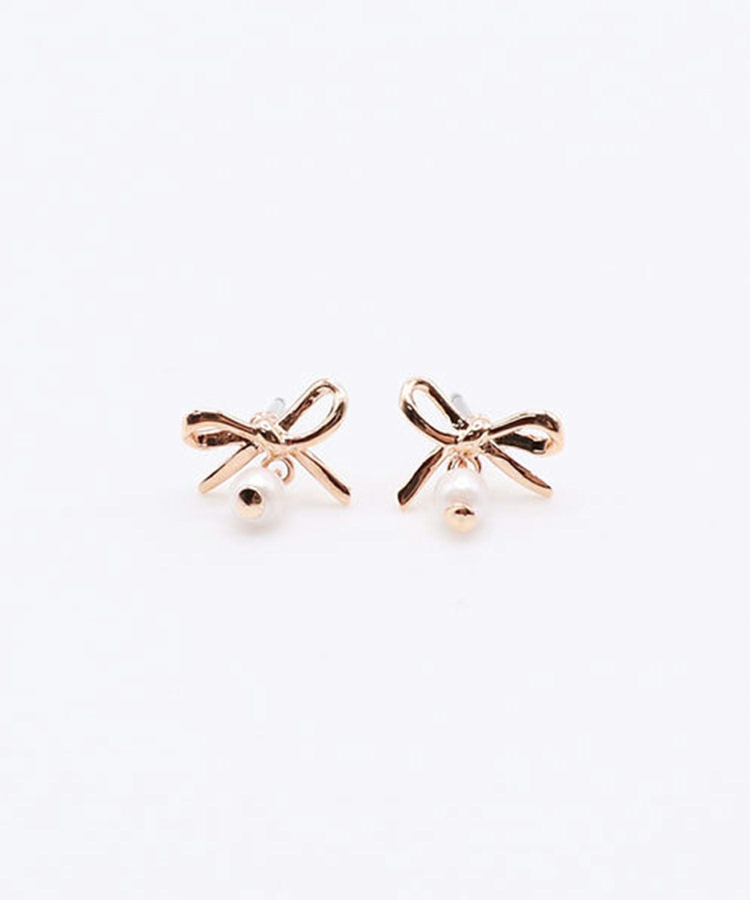 プチリボンチタンポストピアス