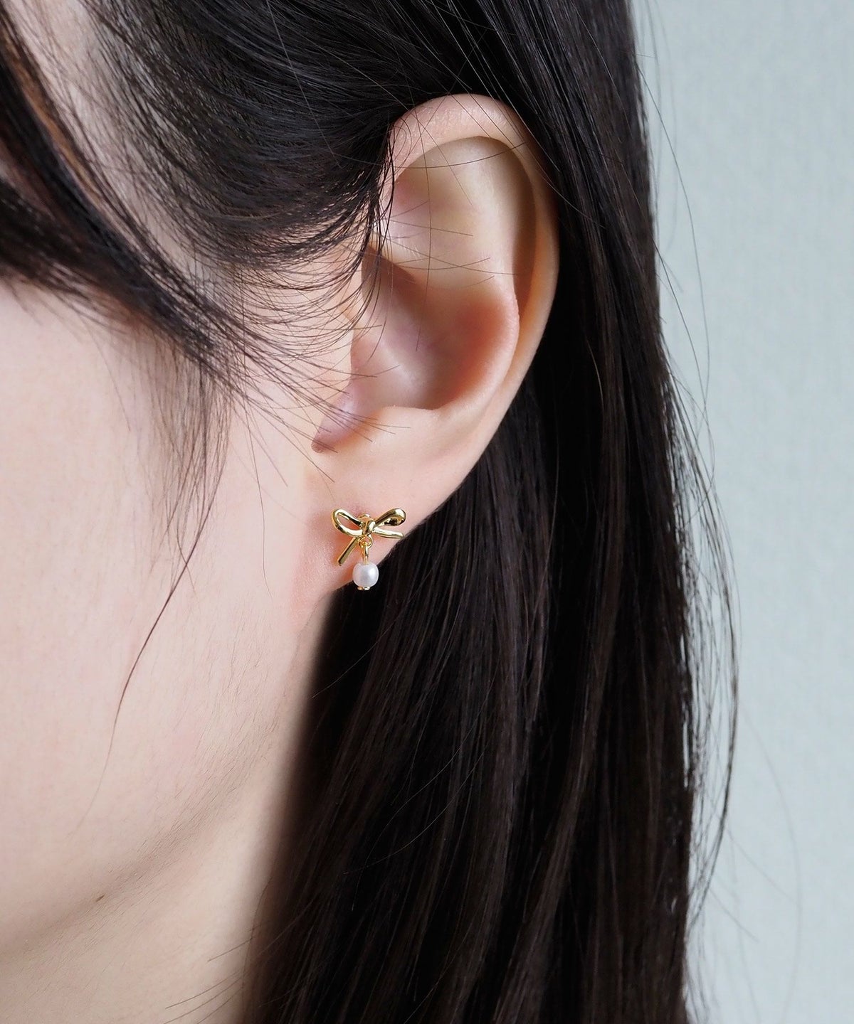 プチリボンチタンポストピアス