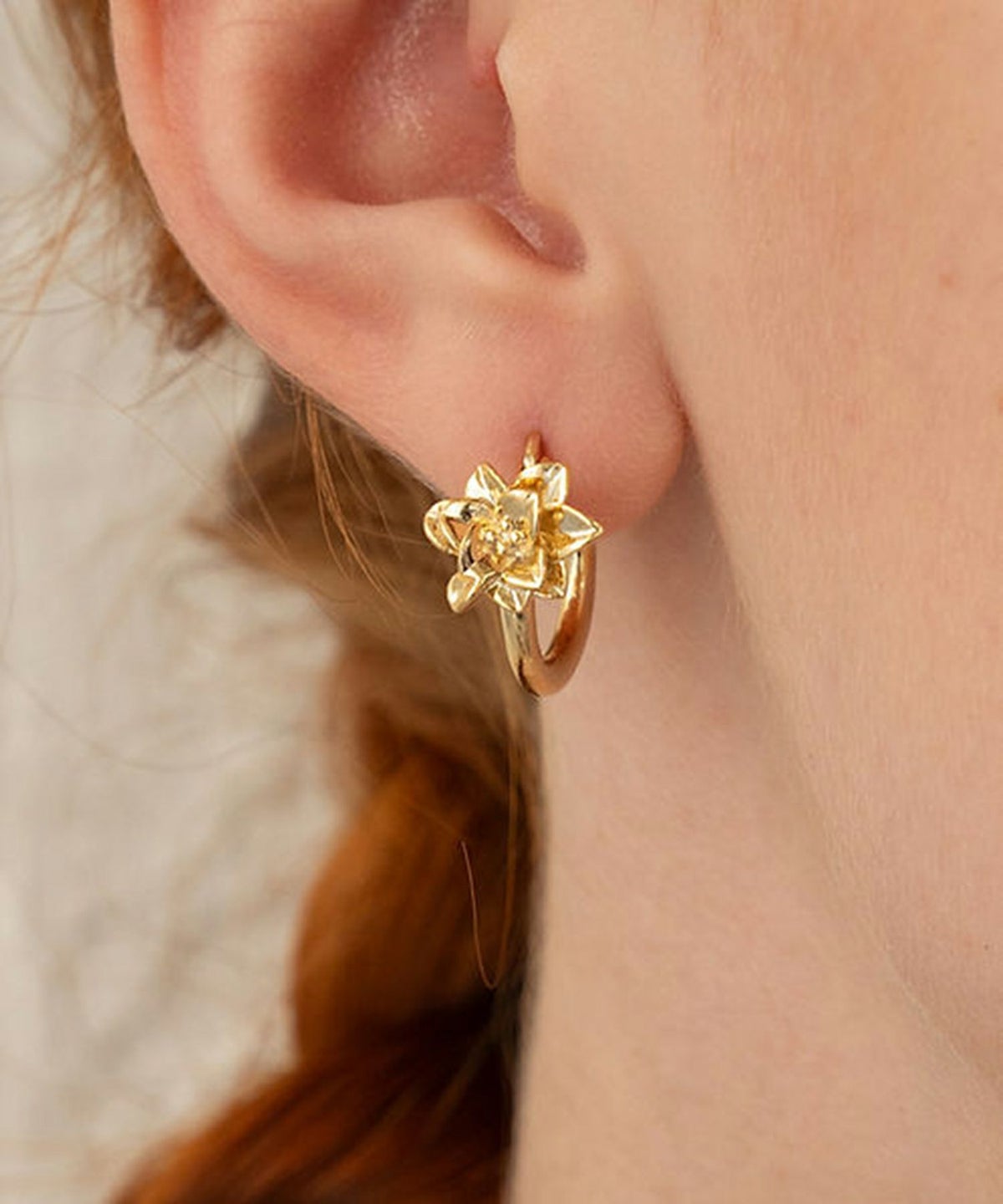 メタルフラワーフープピアス3