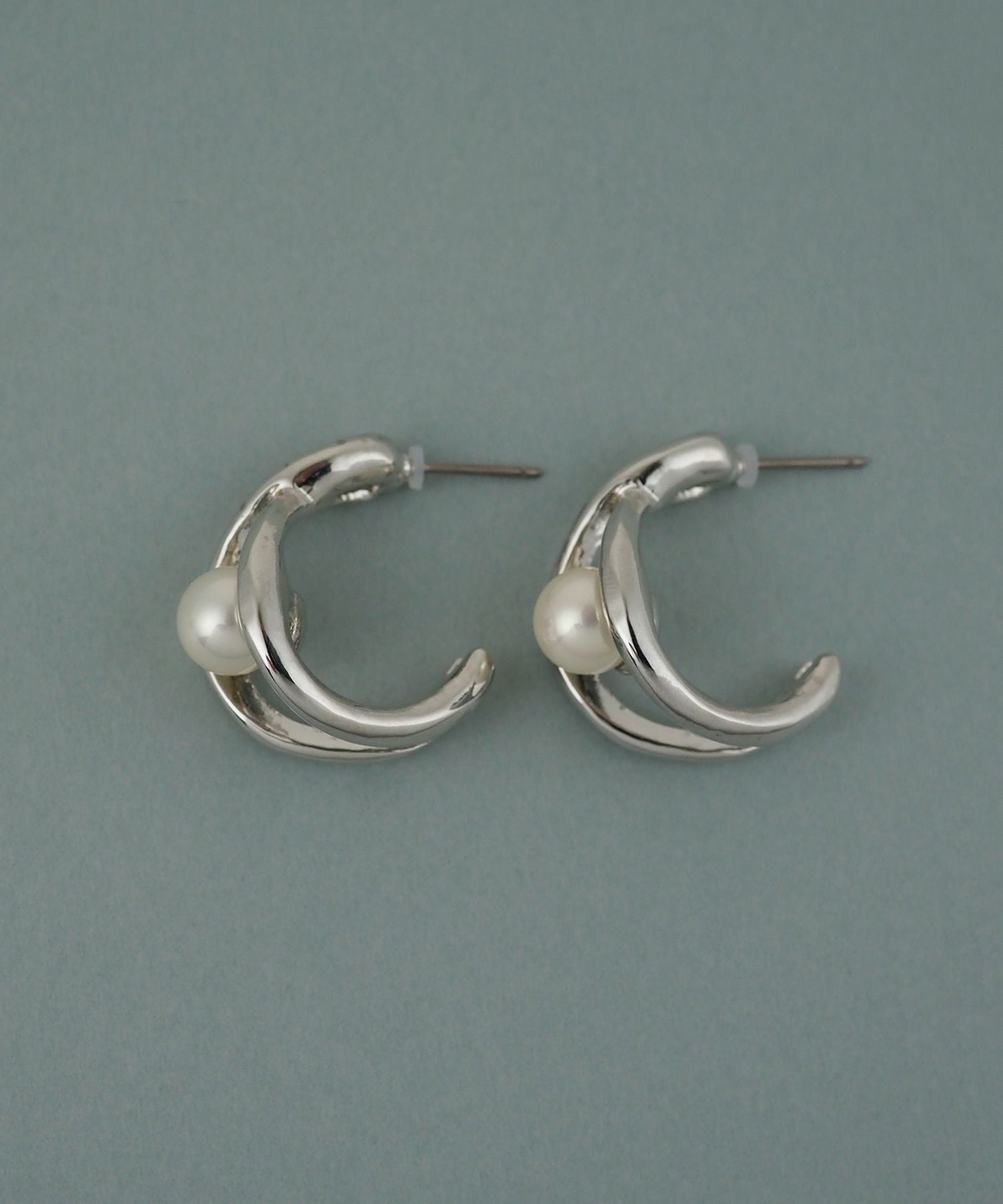 磨き貝パールヒネリフープチタンポストピアス【JUNO PREMIUM】