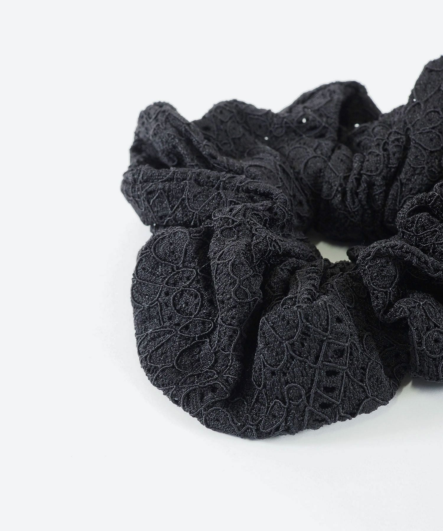 パンチングレースシュシュ