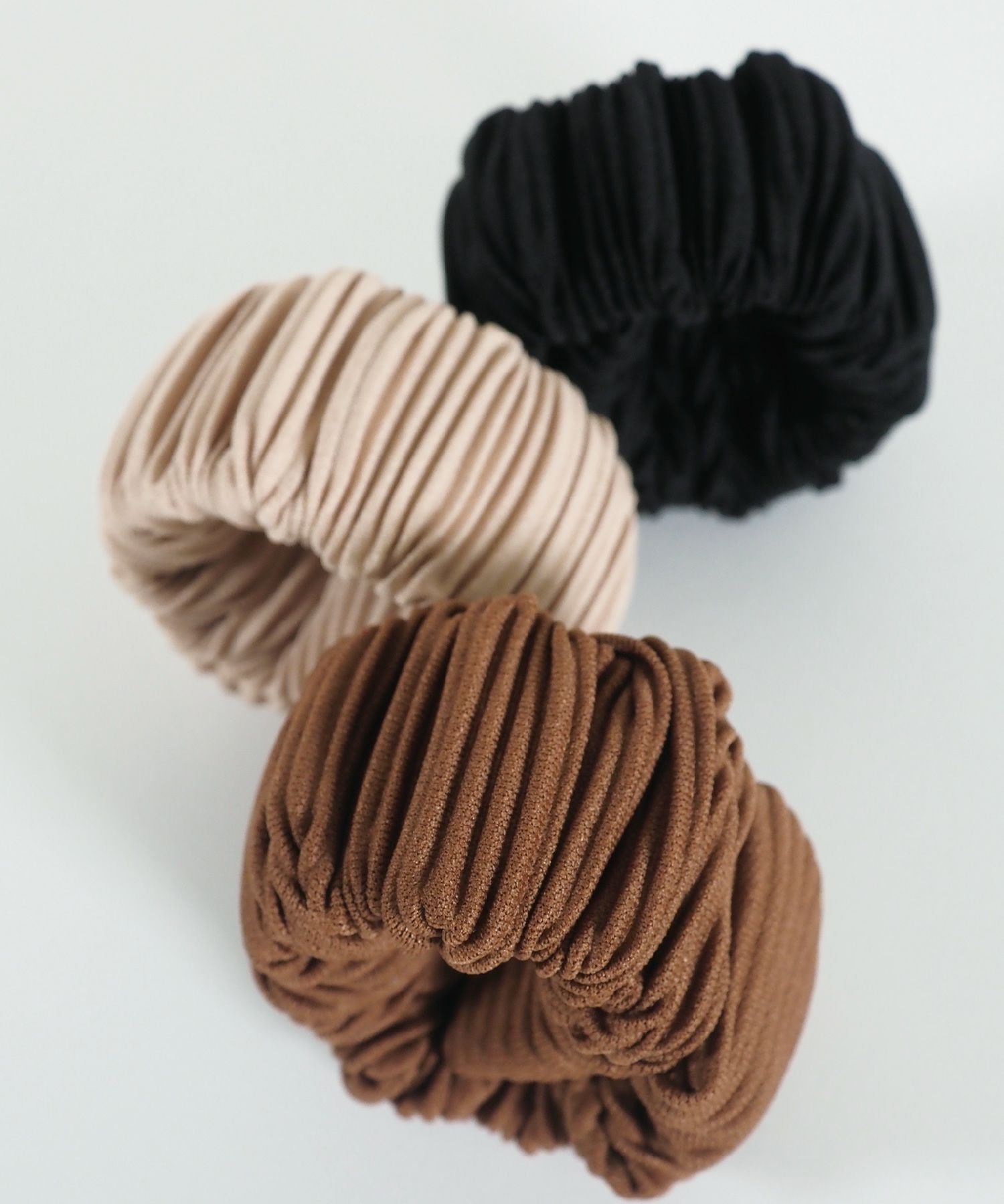 くるっとまきつくプリーツシュフィー