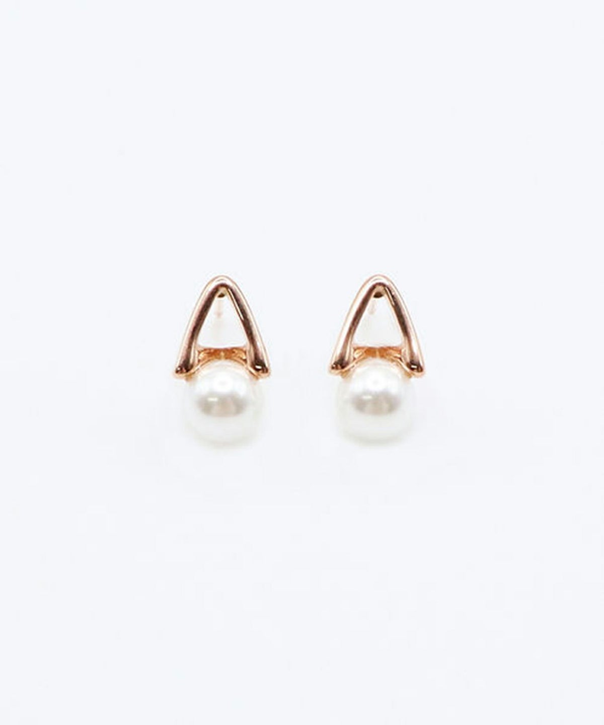 ピンクゴールドトライアングルサージカルステンレスピアス