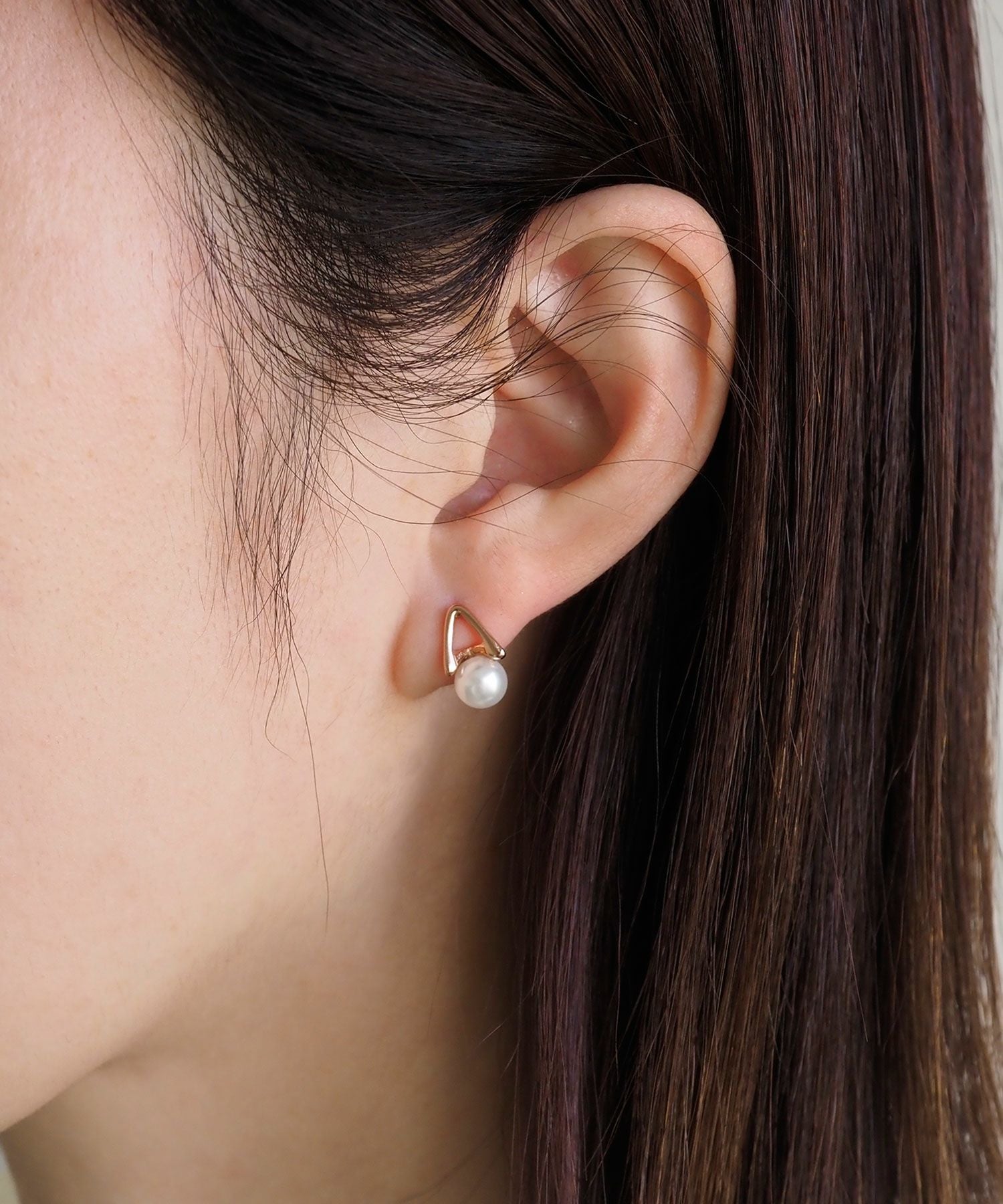 ピンクゴールドトライアングルサージカルステンレスピアス