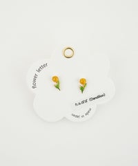 フラワーレターチタンポストピアス