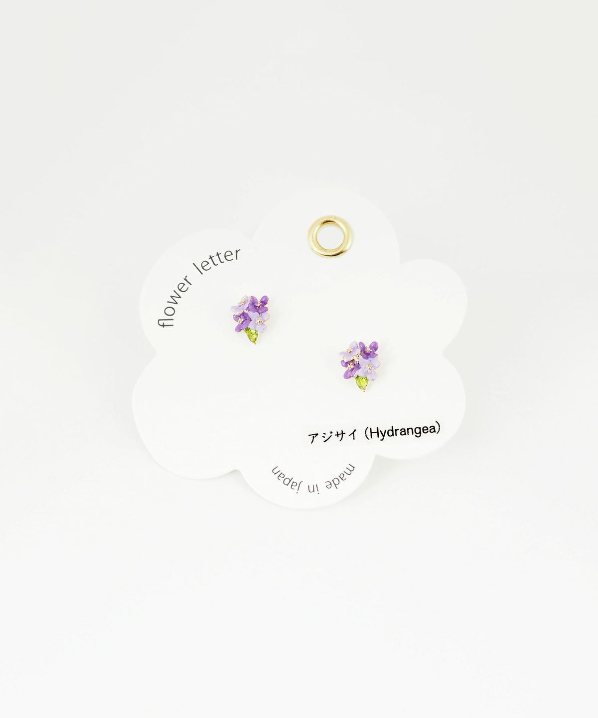 フラワーレターチタンポストピアス【Zoule】