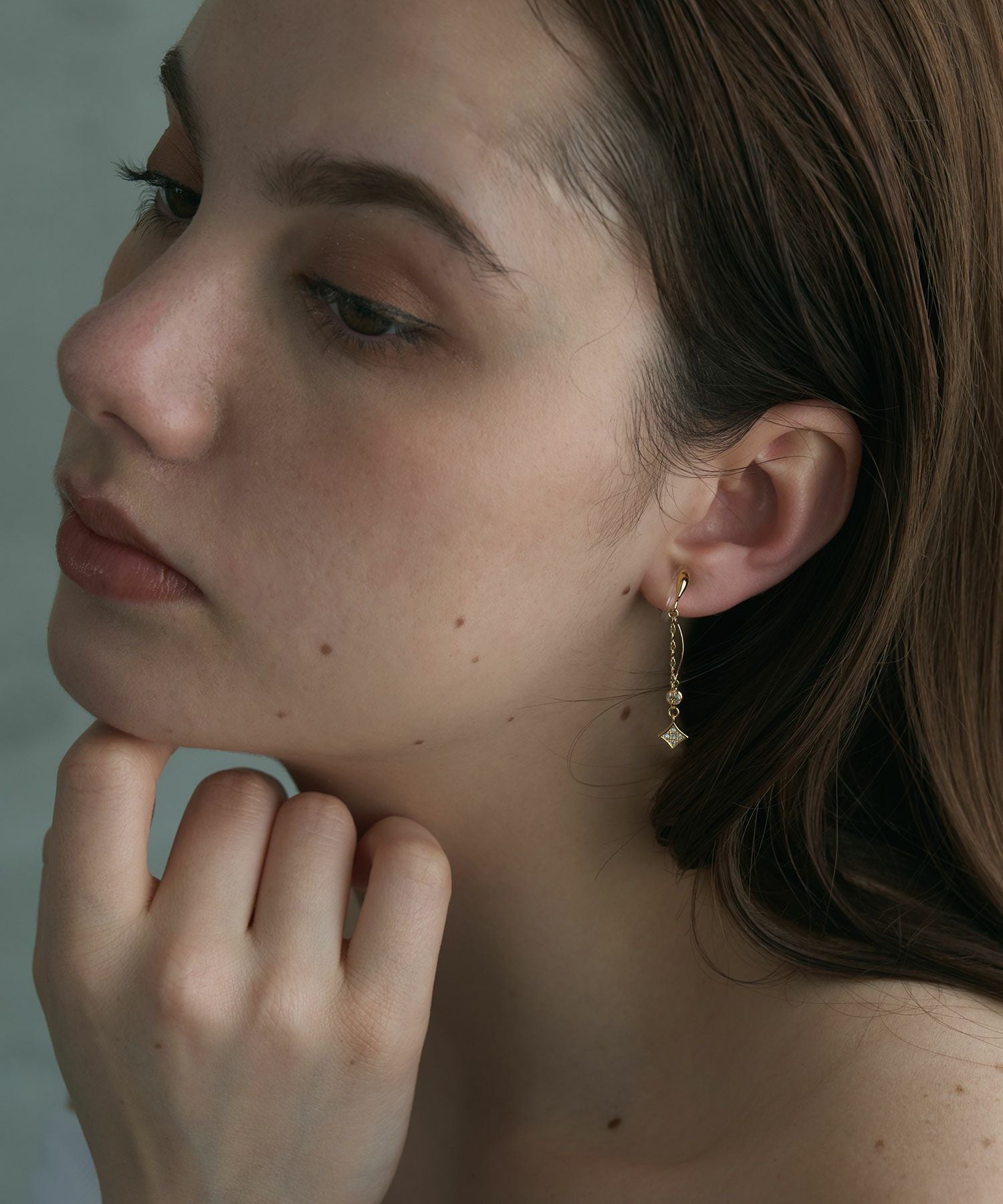 ヒシガタチェーンクリアクリップイヤリング