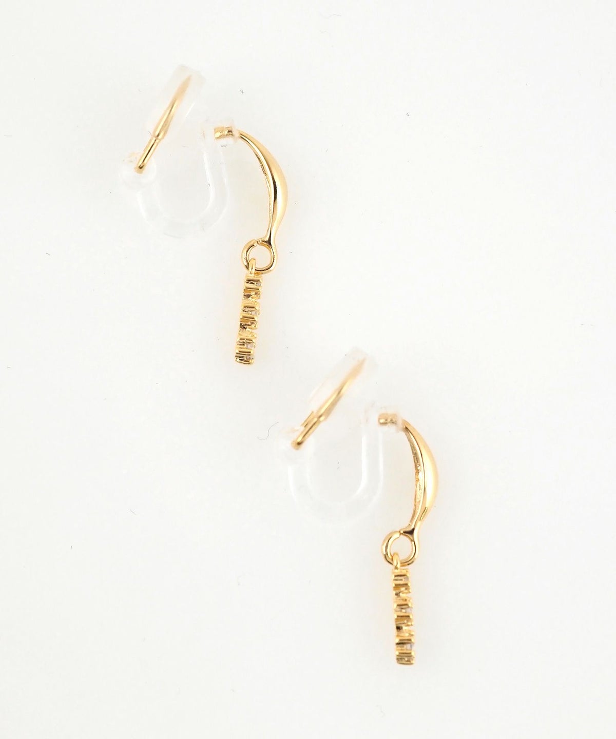 トリプルバーアクリアクリップイヤリング
