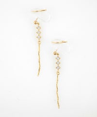 トリプルチェーンアクリアクリップイヤリング