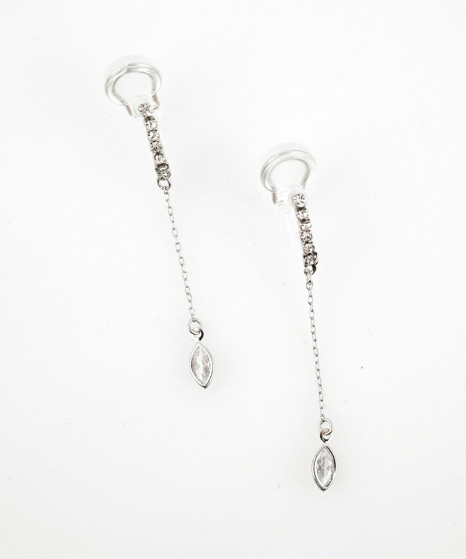 オーバルチェーンアクリアクリップイヤリング