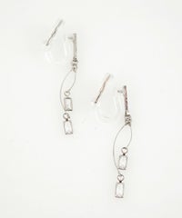 スクエアカーブアクリアクリップイヤリング