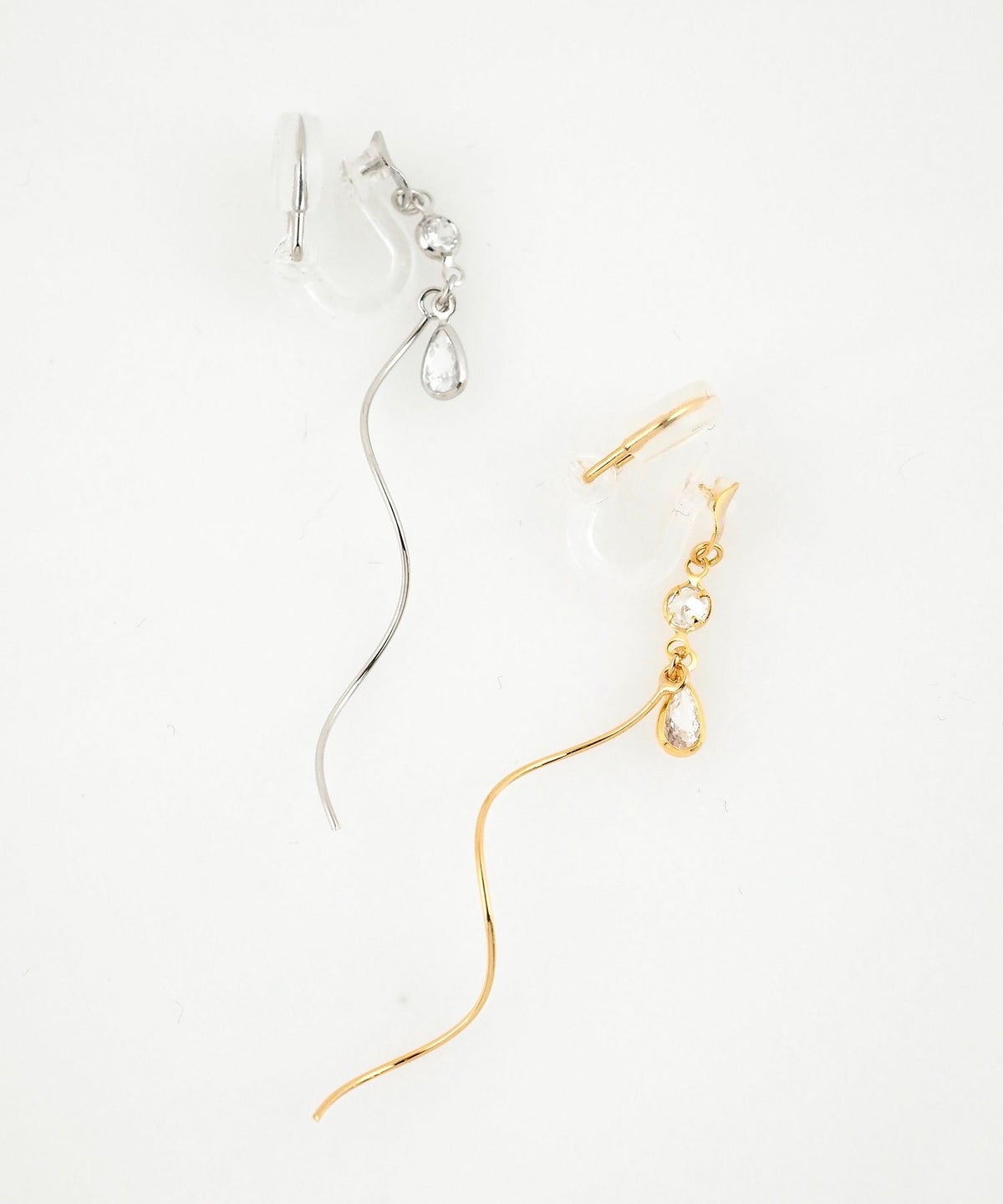 ドロップツイストアクリアクリップイヤリング