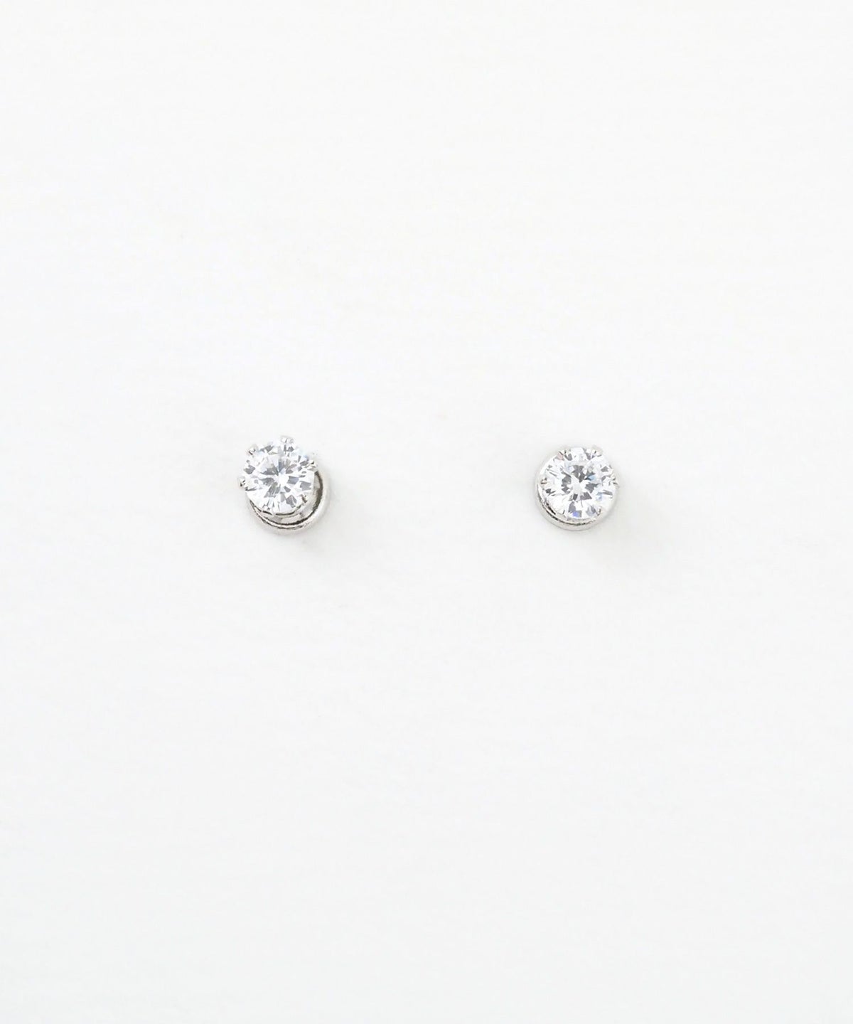 一粒キュービックマグネットイヤリング