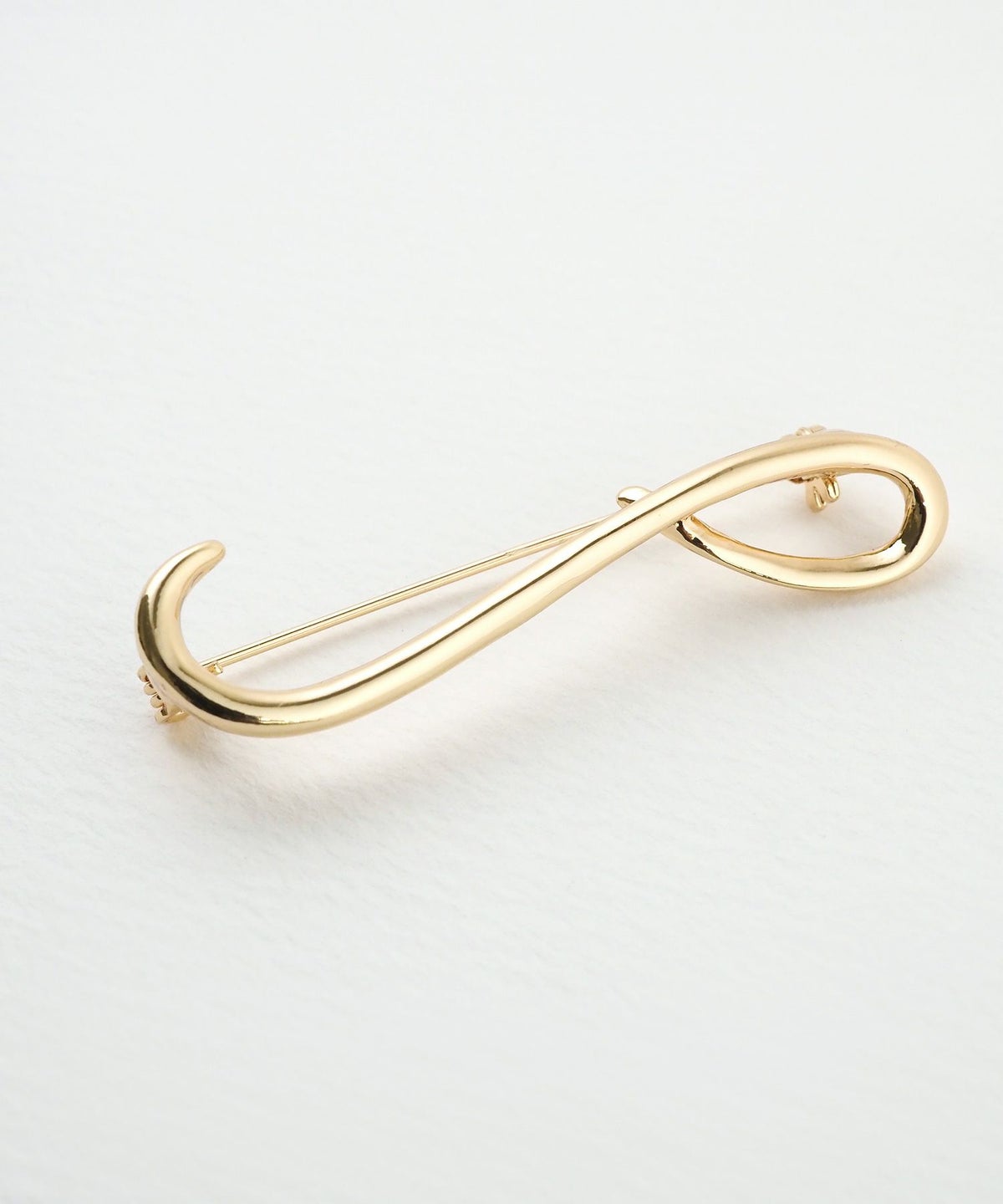 ニュアンスツイストブローチ