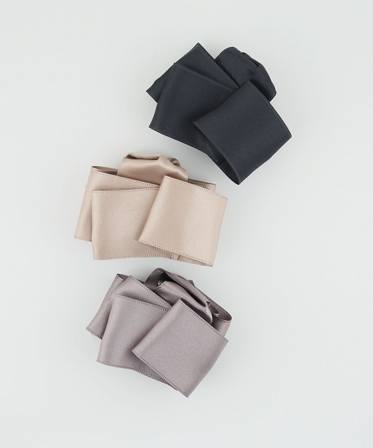 サテンフリルバンスクリップ