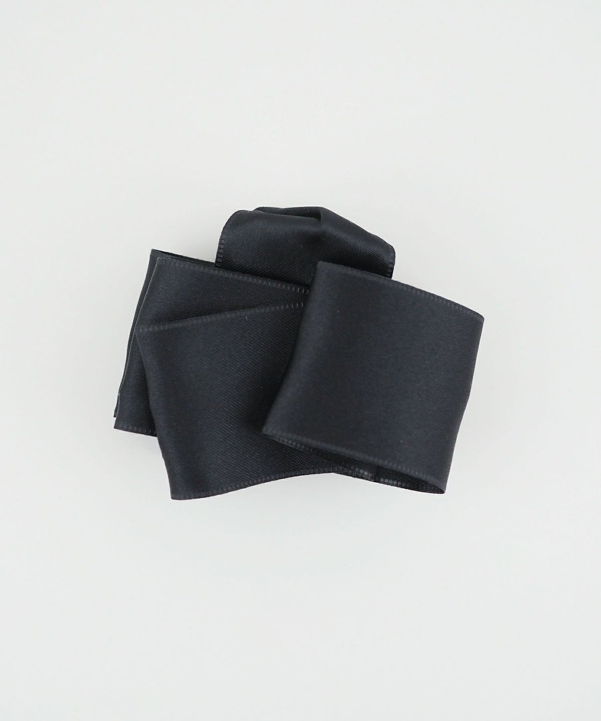 サテンフリルバンスクリップ