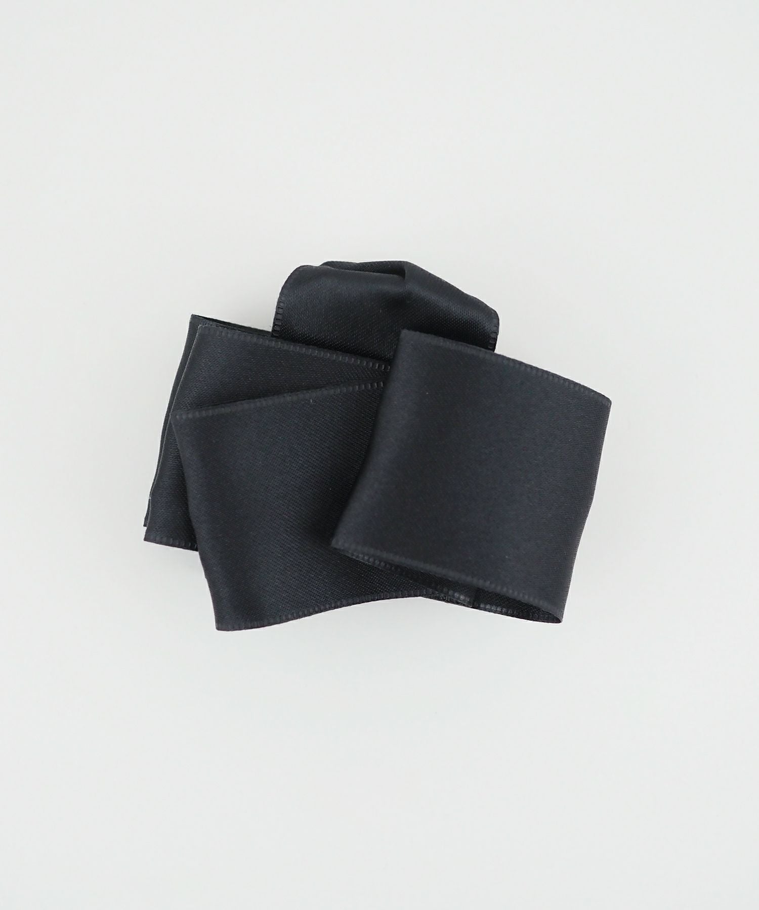 サテンフリルバンスクリップ