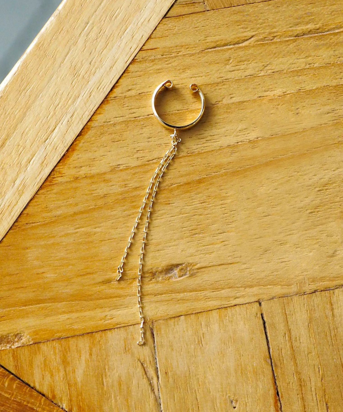 【web限定】[K10]ダブルチェーンイヤーカフ