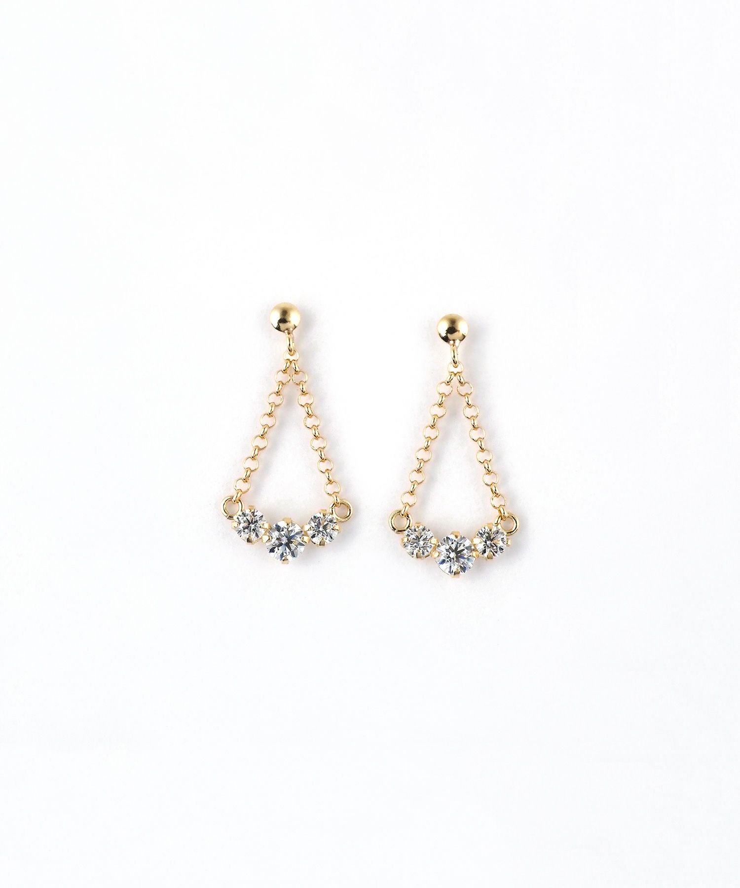 【web限定】[K10]ジルコニアトライアングルチェーンピアス