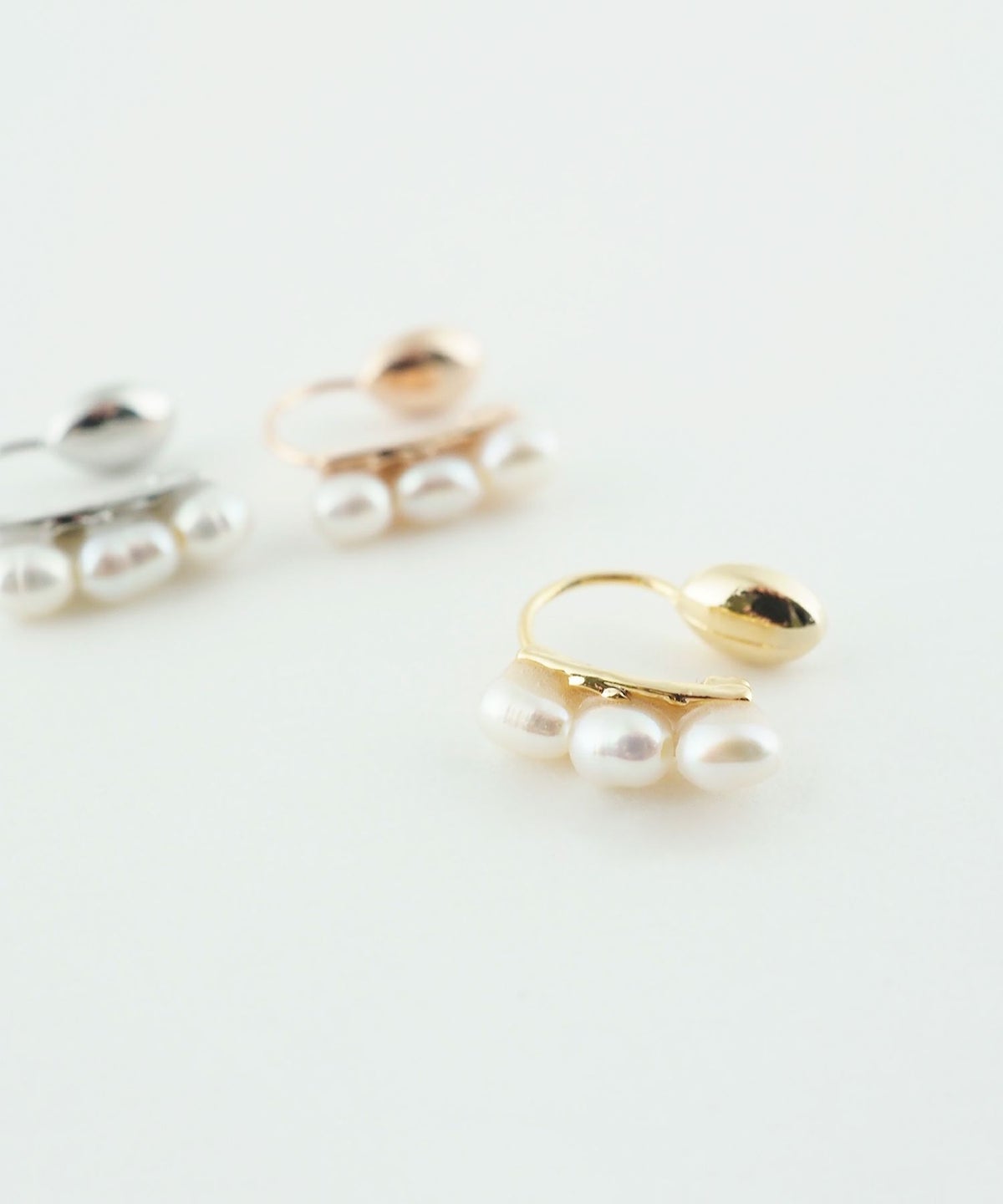 トリプル淡水パールノンホールイヤリング
