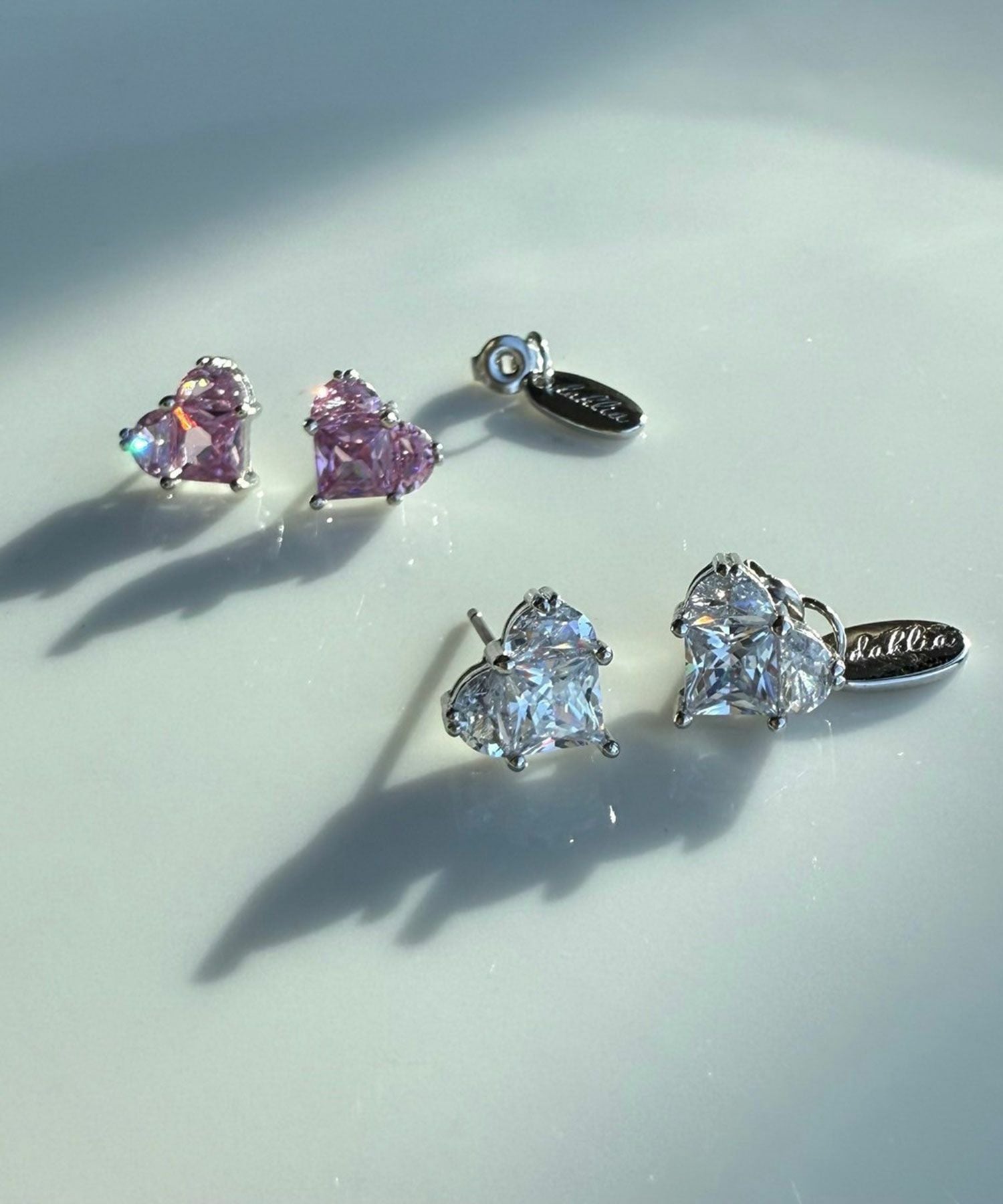 ジルコニアハートシャイニーチタンポストピアス【Dahlia】 | 【公式