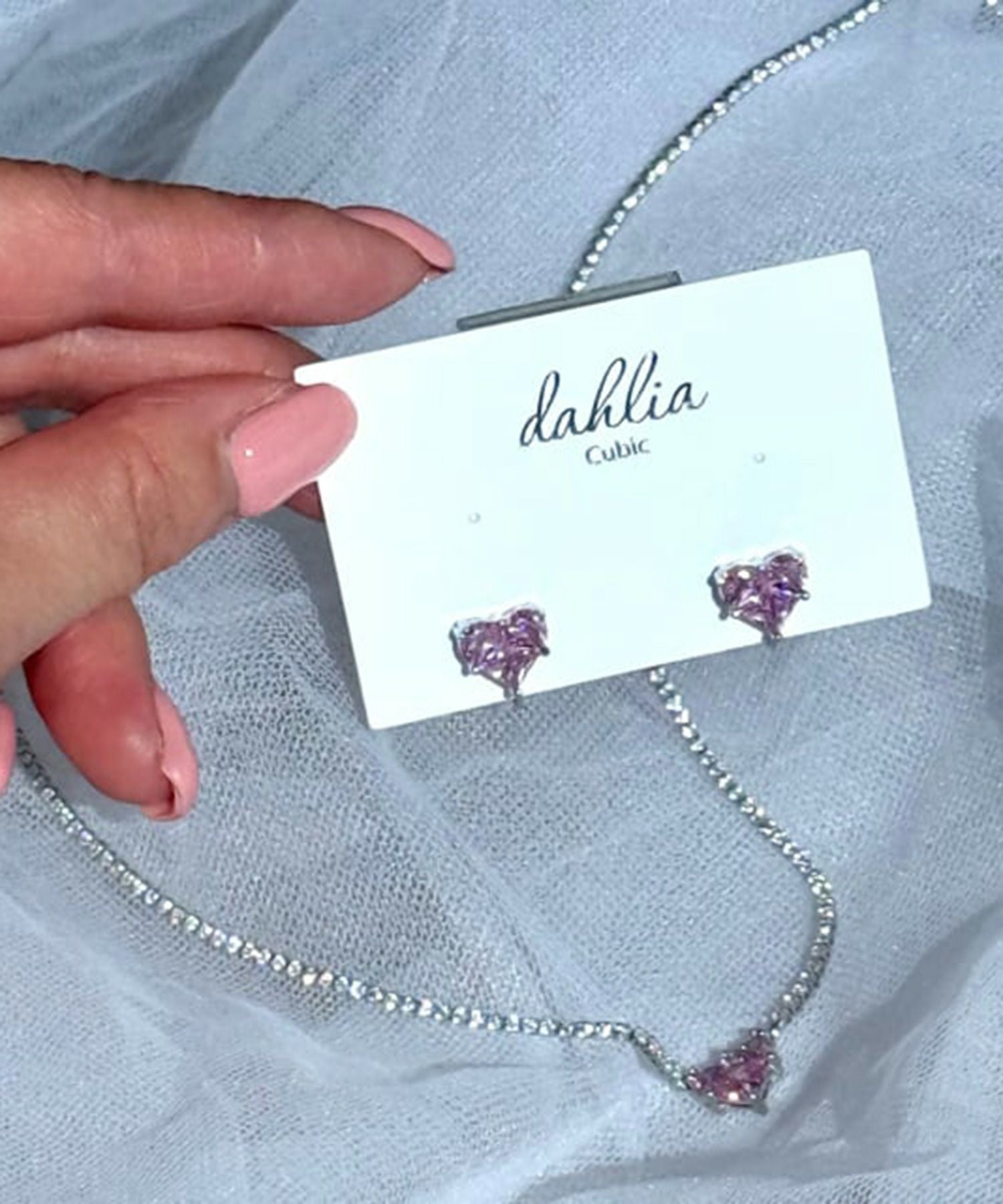 キュービックハートシャイニーイヤリング【Dahlia】