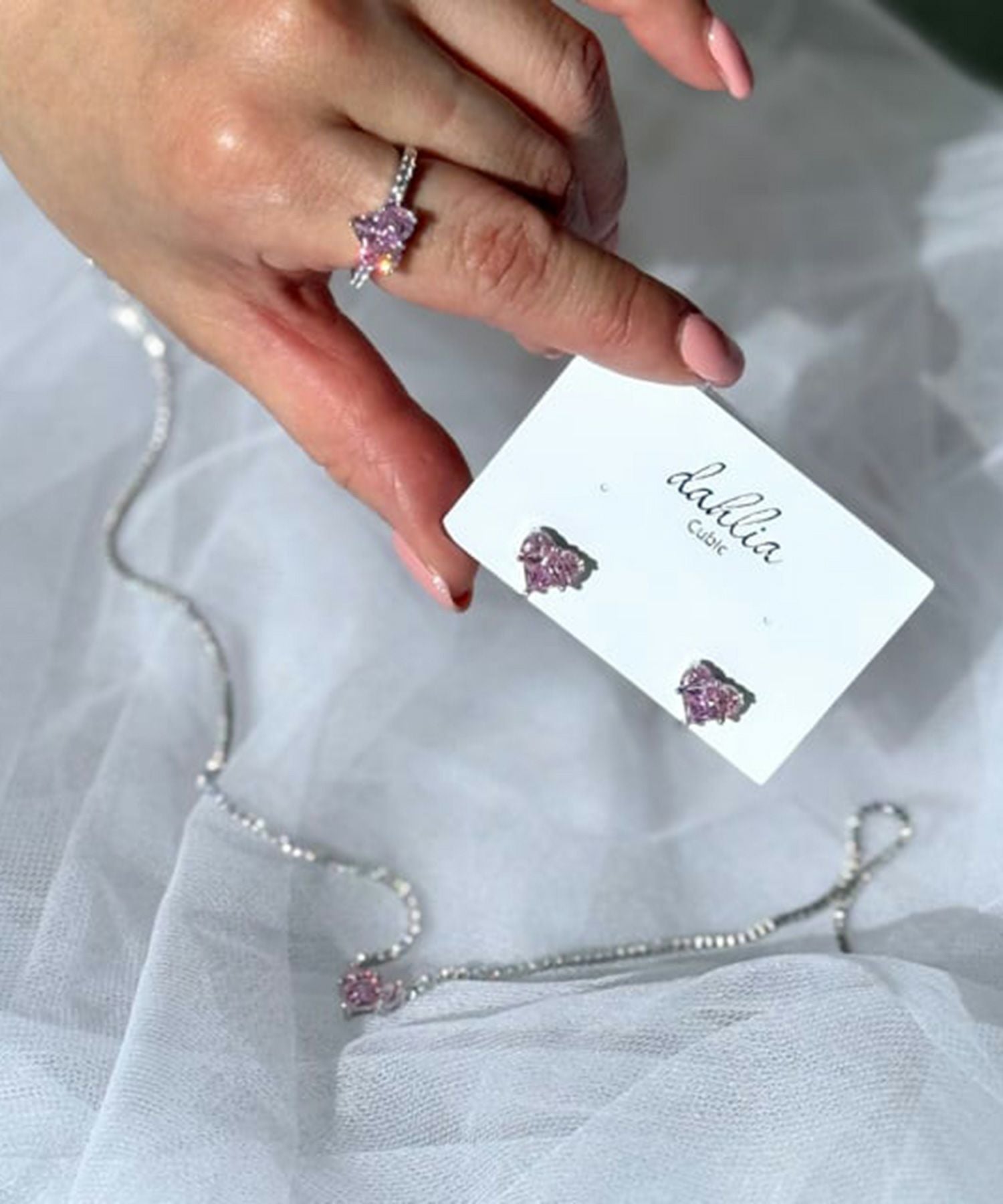 キュービックハートシャイニーネックレス【Dahlia】