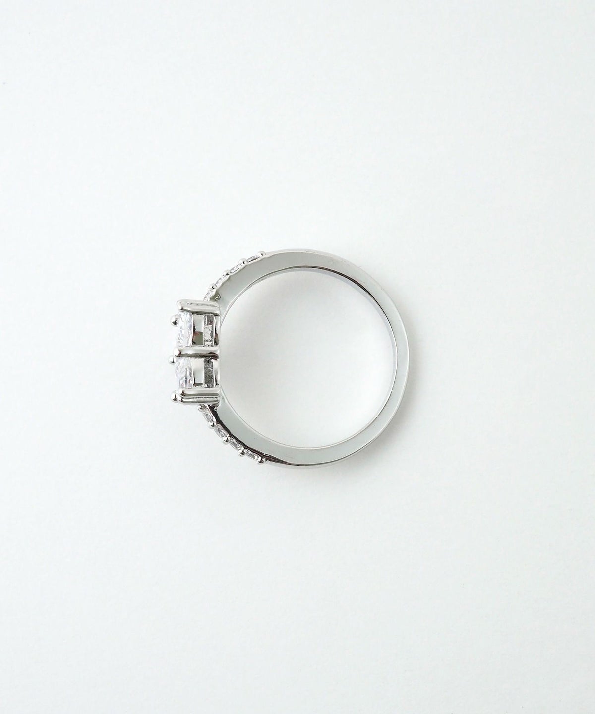 キュービックハートシャイニーリング【Dahlia】