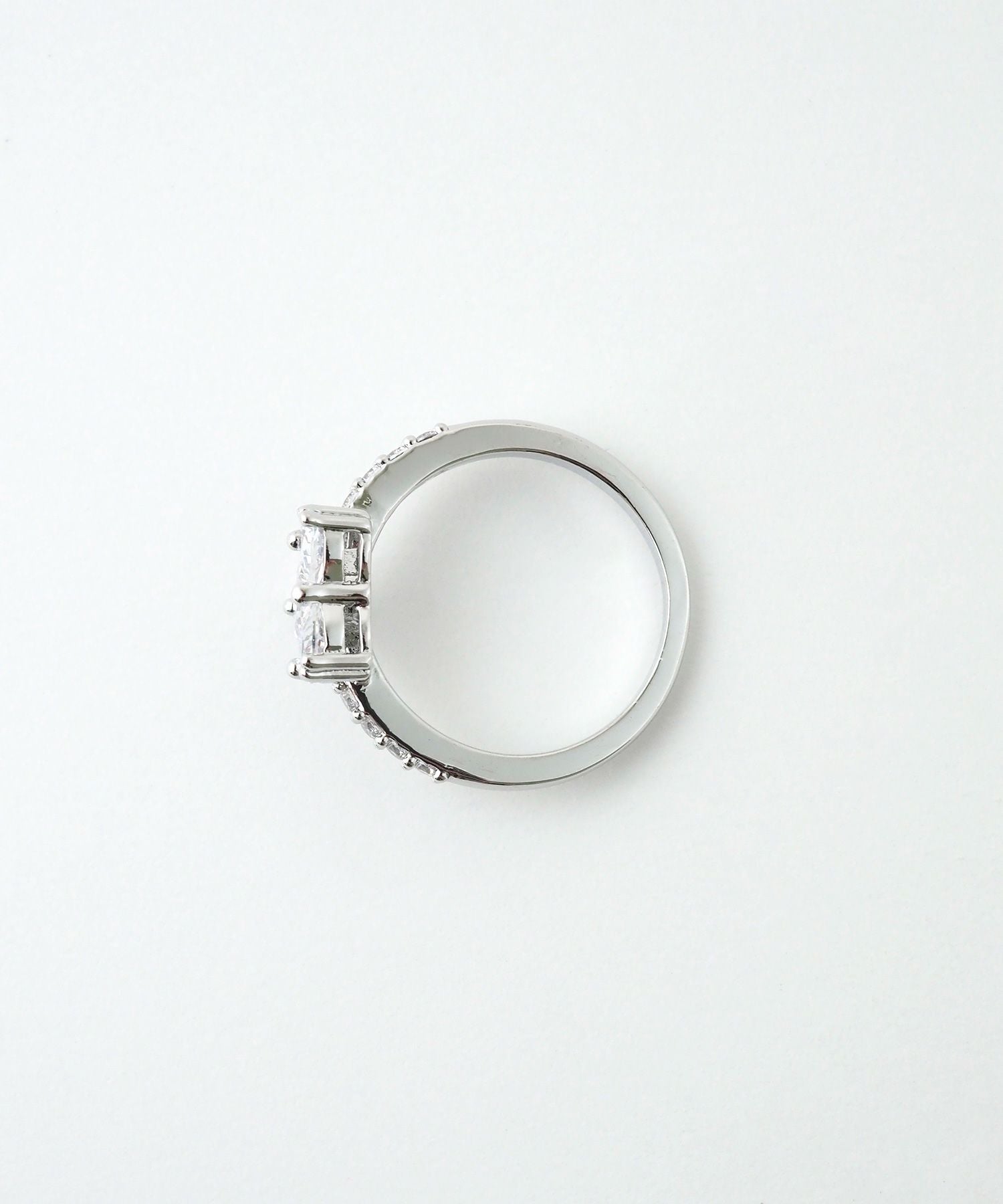 キュービックハートシャイニーリング【Dahlia】