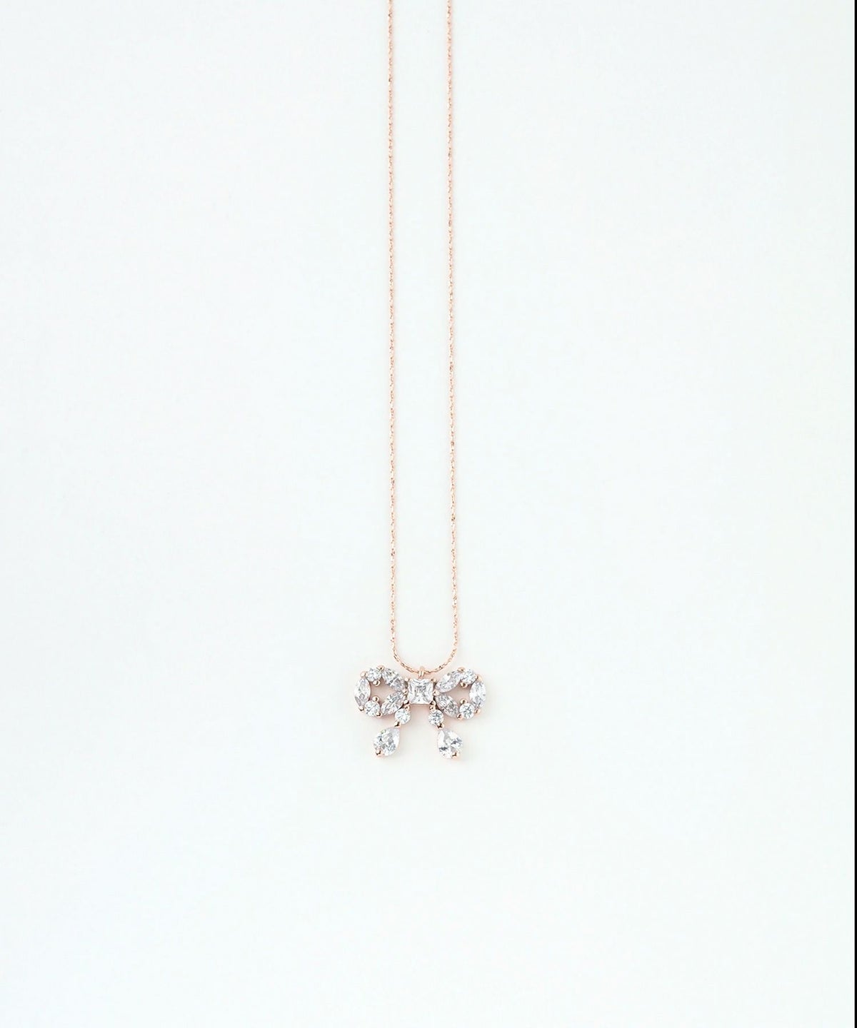 キュービックリボンシャイニーネックレス【Dahlia】