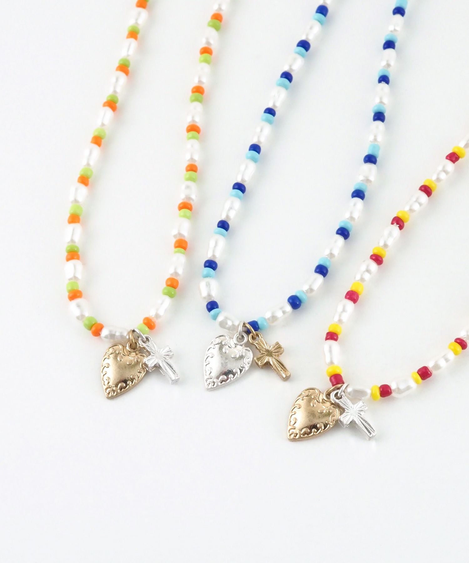 淡水パールクロスハートビーズネックレス