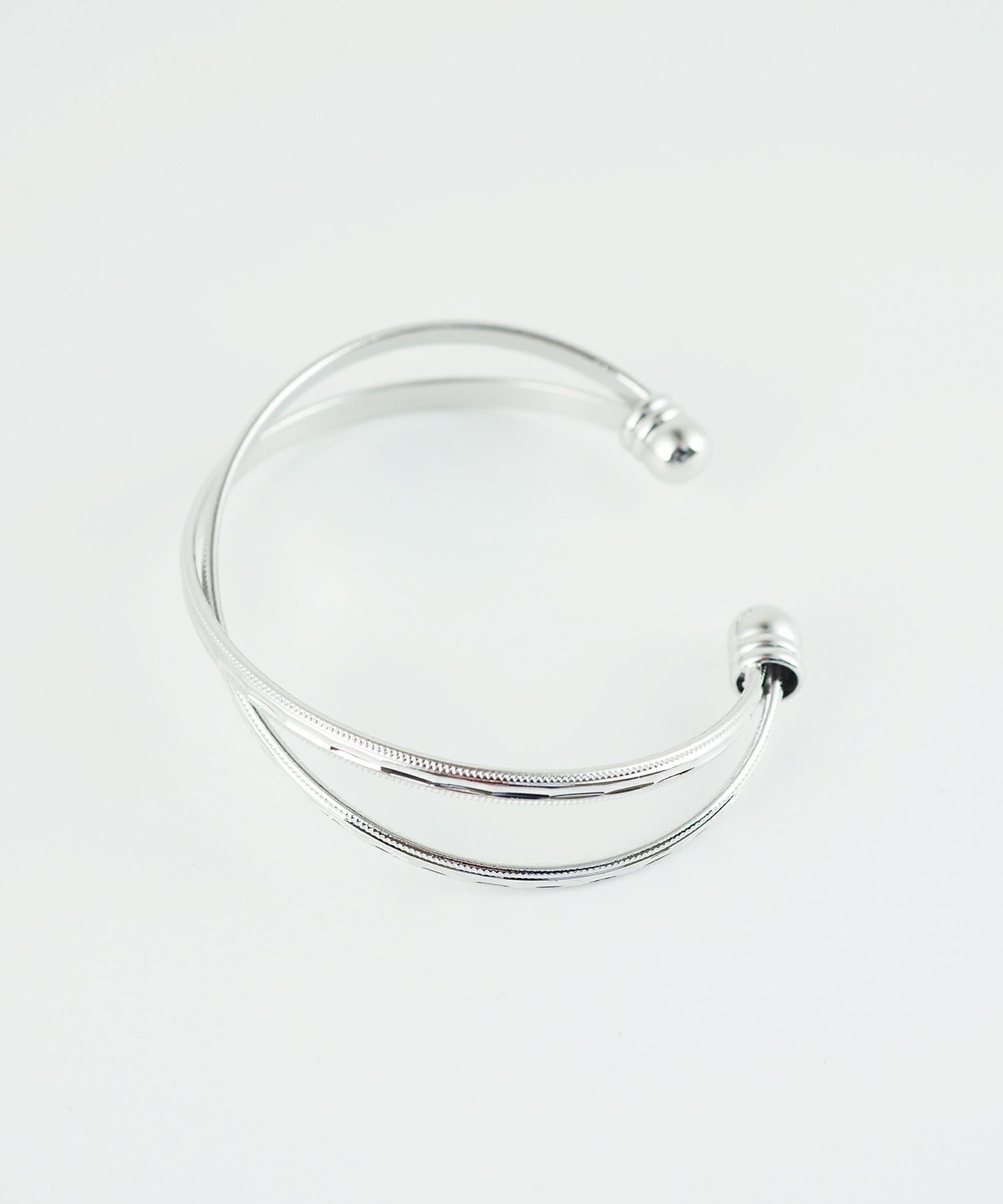 クロスラインメタルバングル