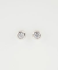 【web限定】ルミフレームジルコニアピュアチタンポストピアス【Lumirise】